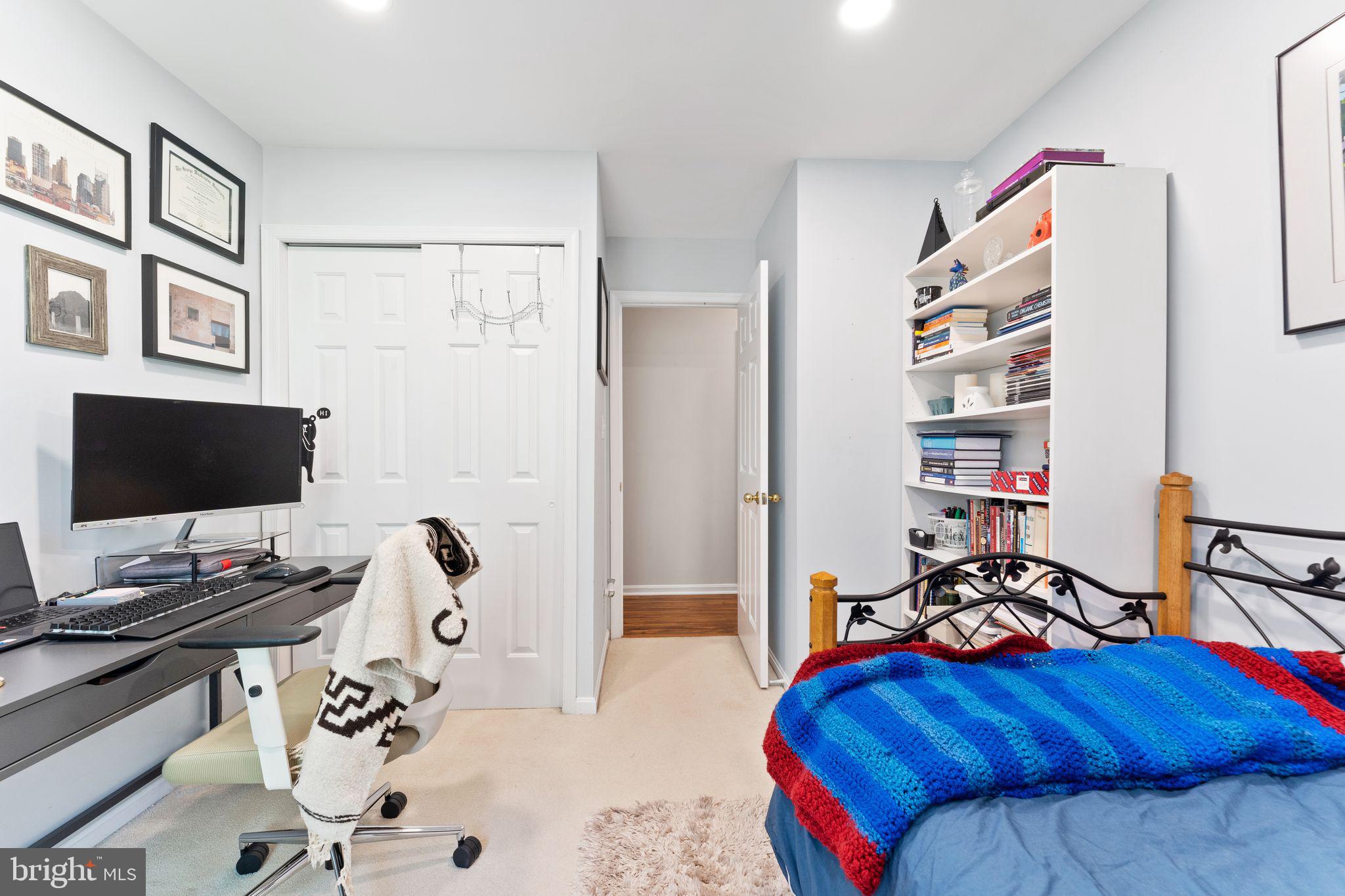 LEE OAKS - Residential