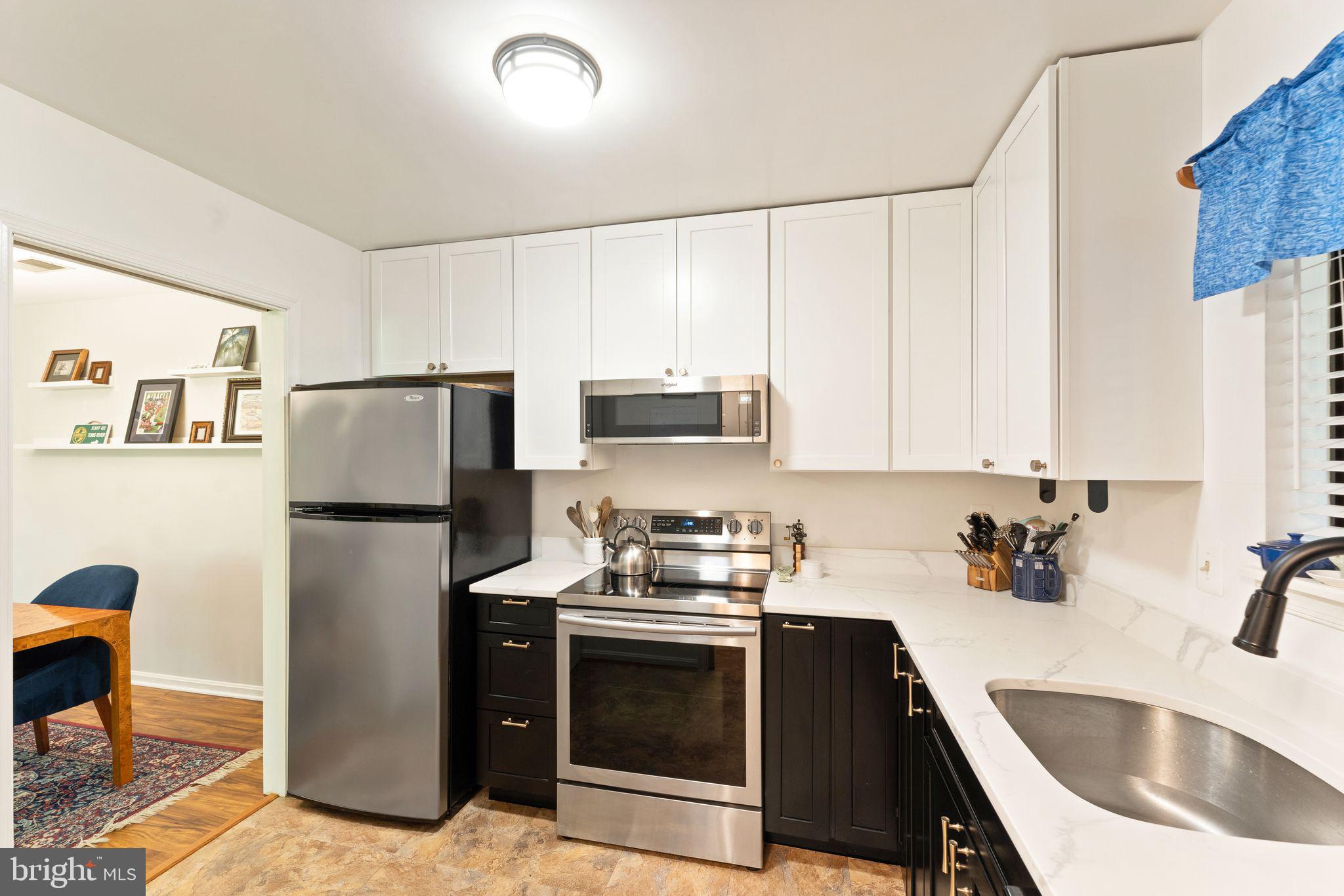 LEE OAKS - Residential