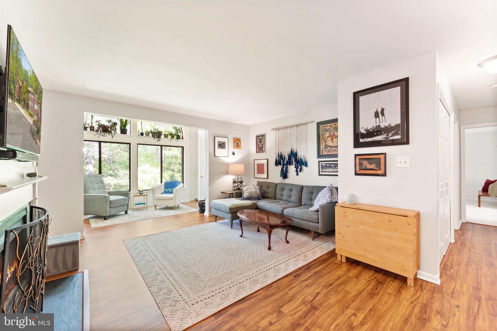 LEE OAKS - Residential