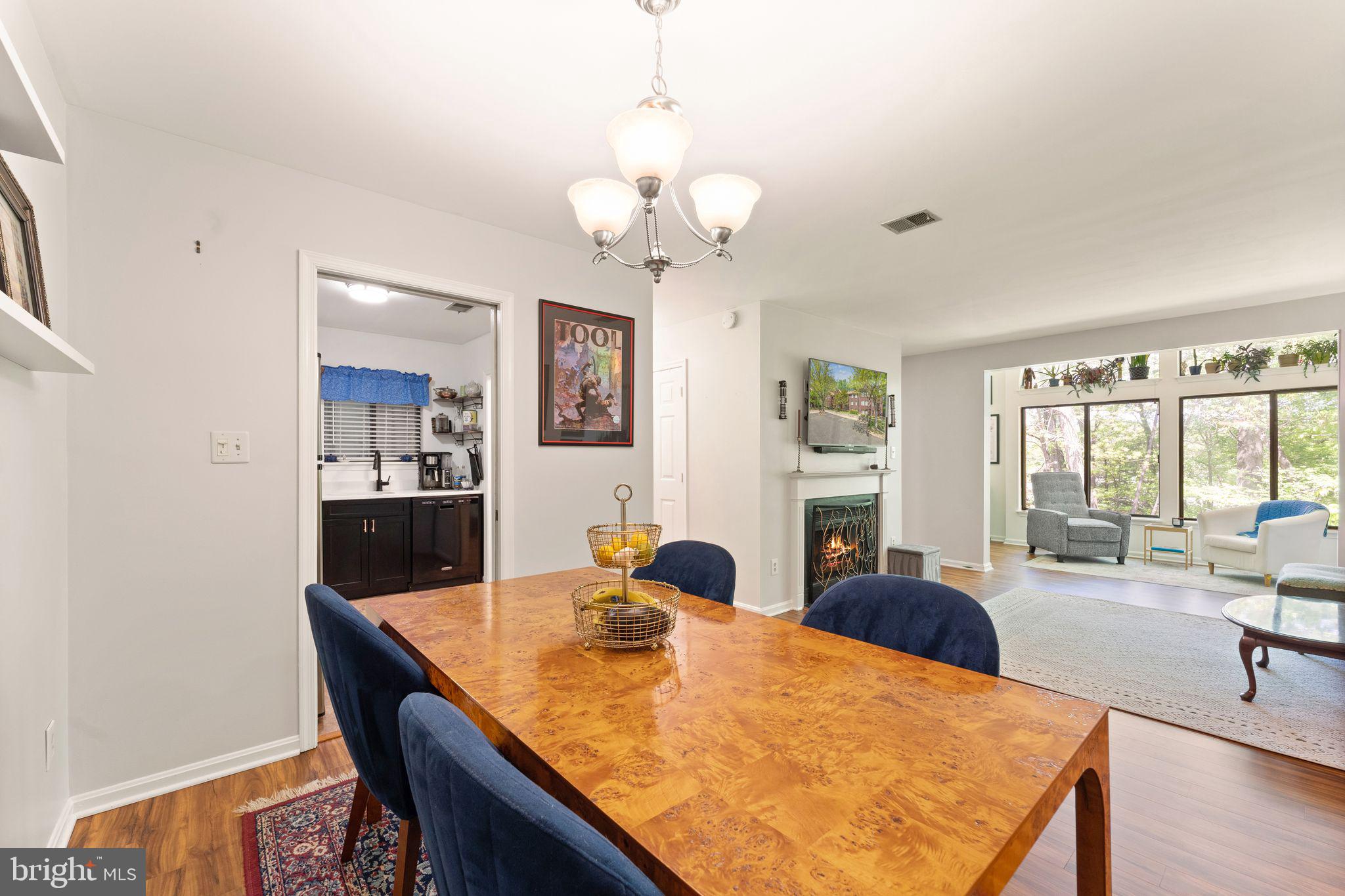 LEE OAKS - Residential