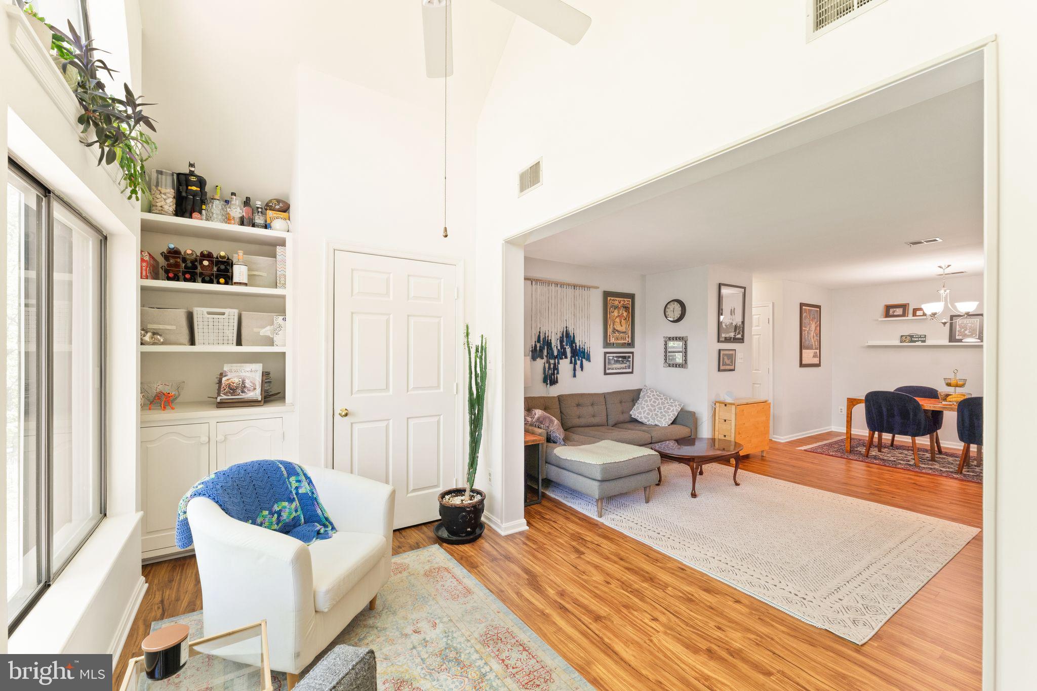 LEE OAKS - Residential