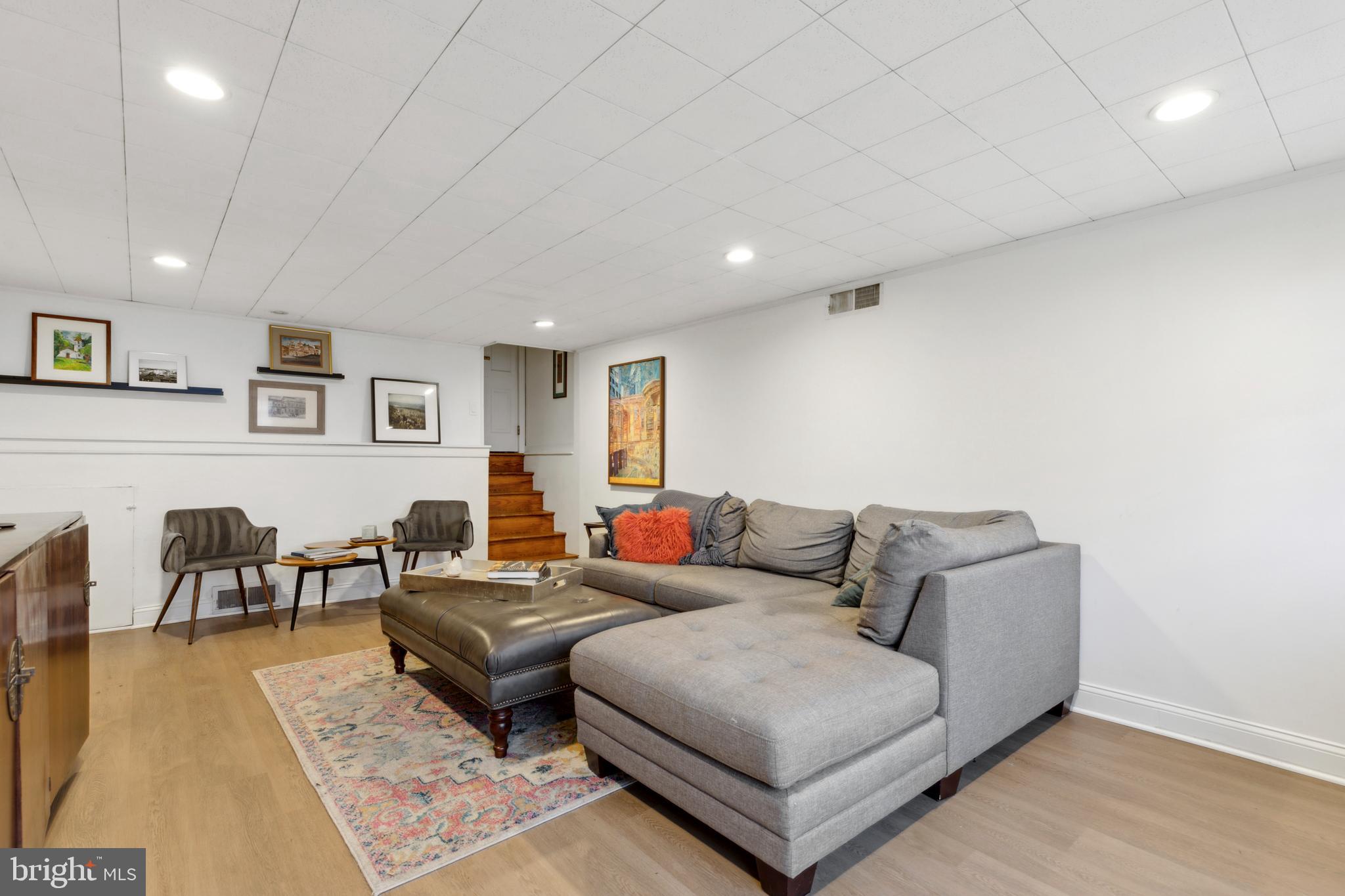 VALLEY FORGE ESTS - Residential