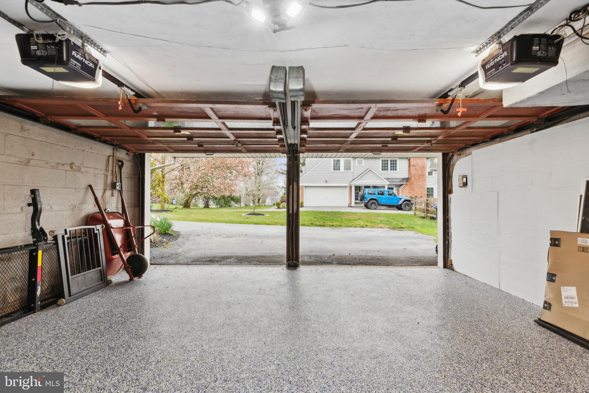 VALLEY FORGE ESTS - Residential