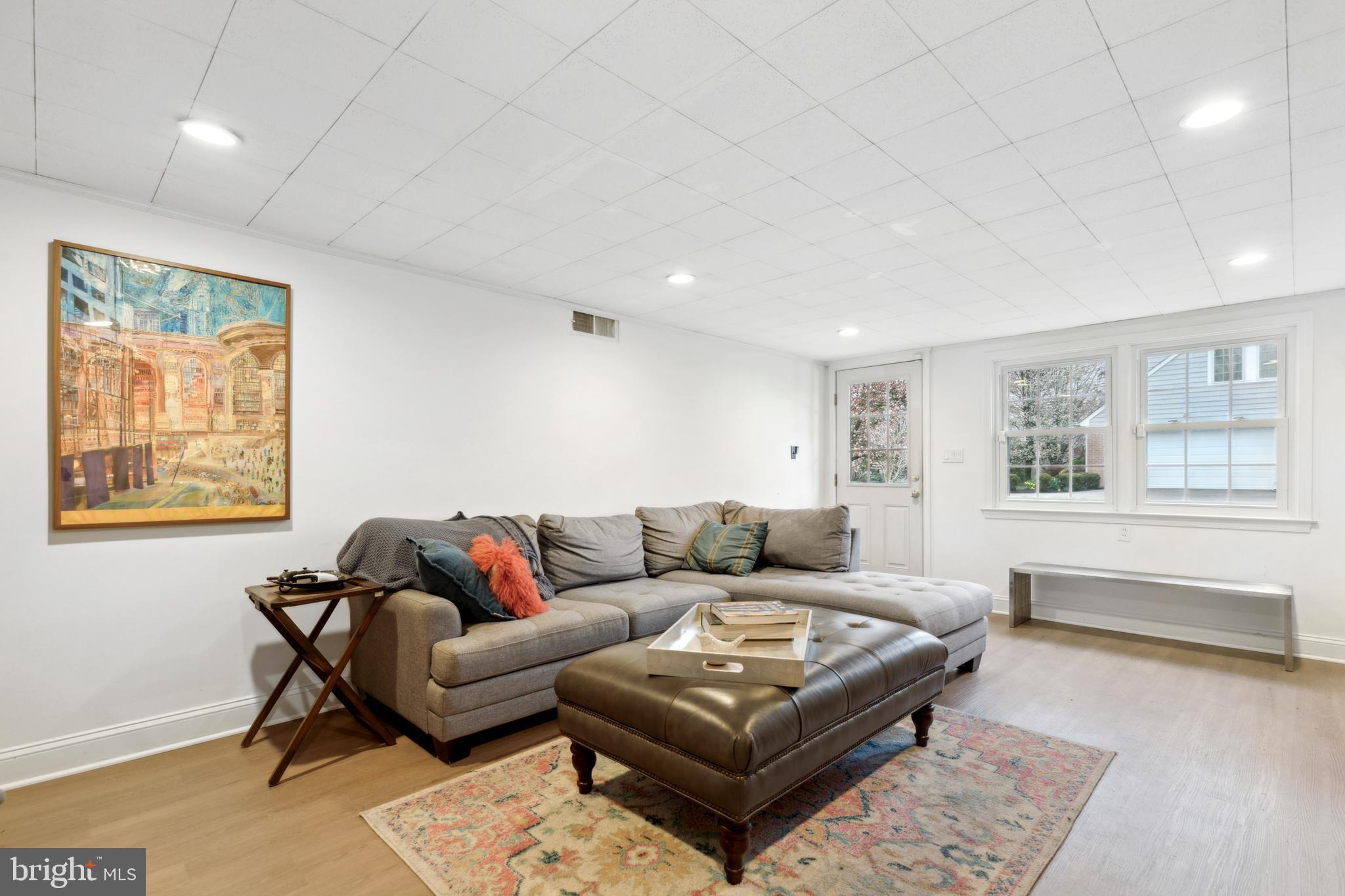 VALLEY FORGE ESTS - Residential