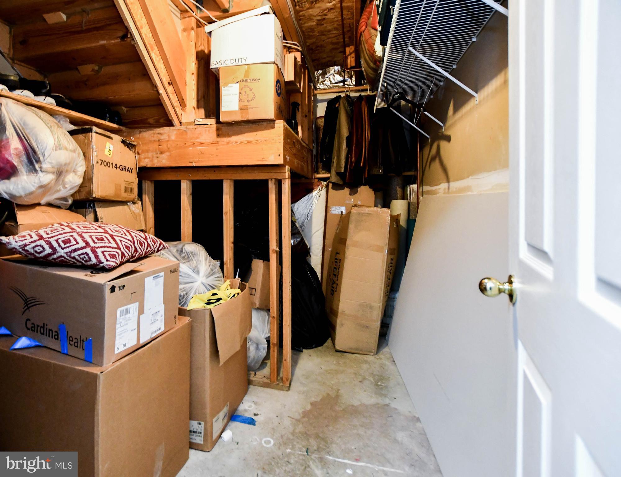 KINGS WOODS - Residential