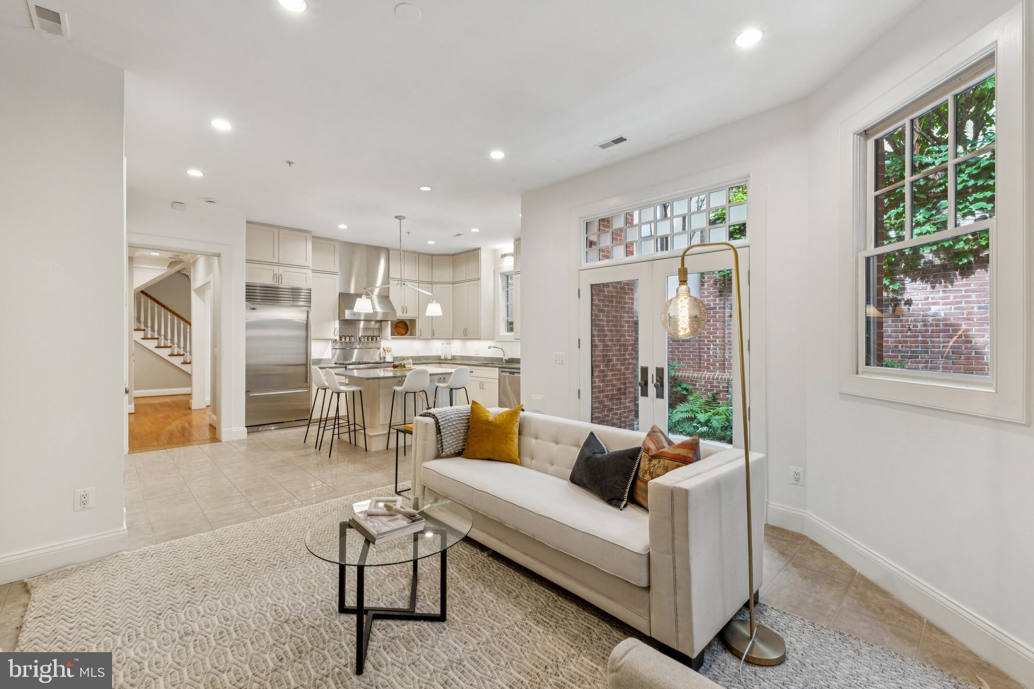 OBSERVATORY CIRCLE - Residential