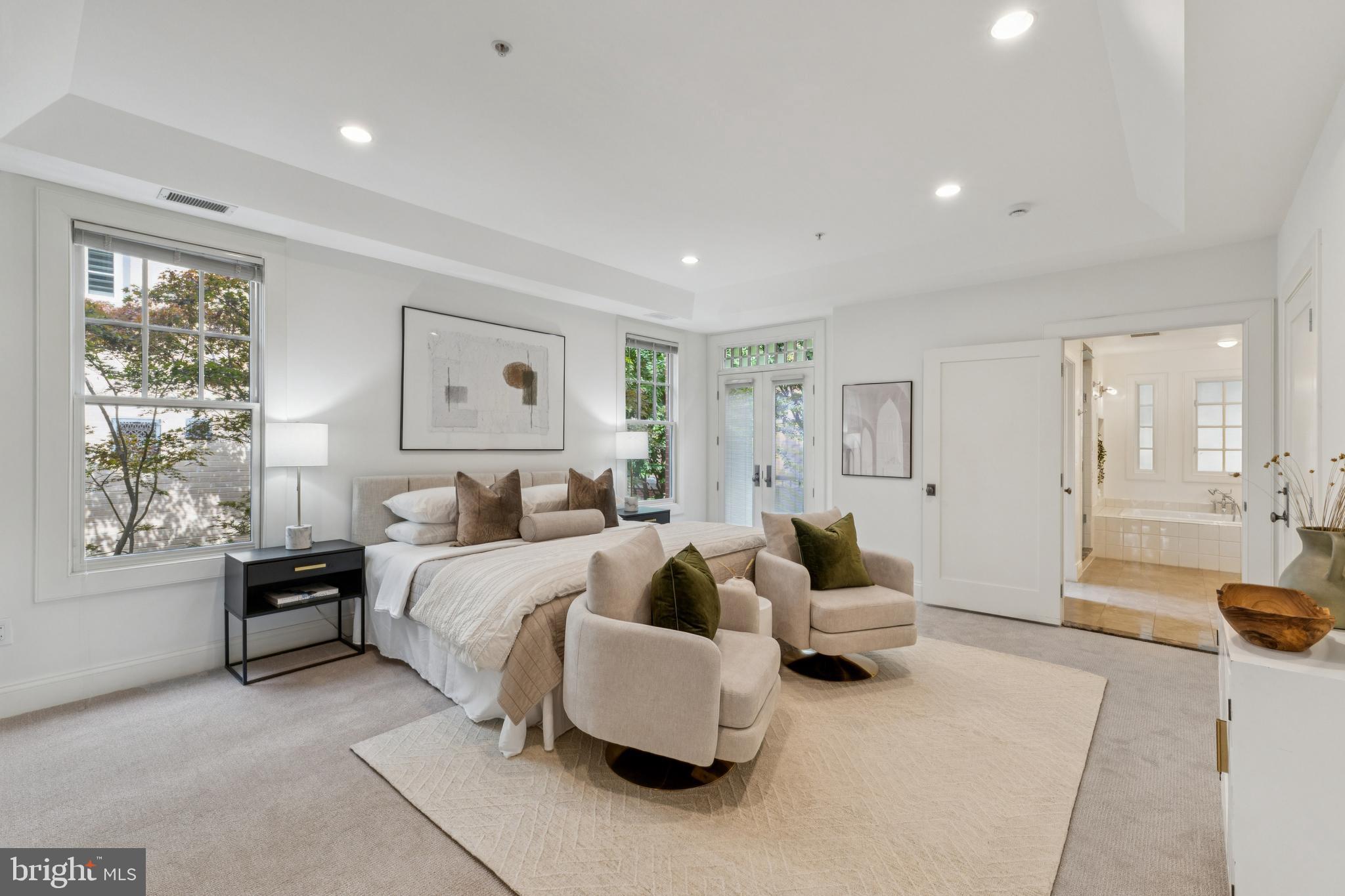 OBSERVATORY CIRCLE - Residential