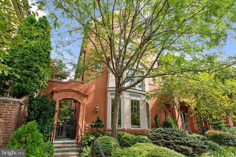 2915 38TH STREET NW WASHINGTON DC 20016
