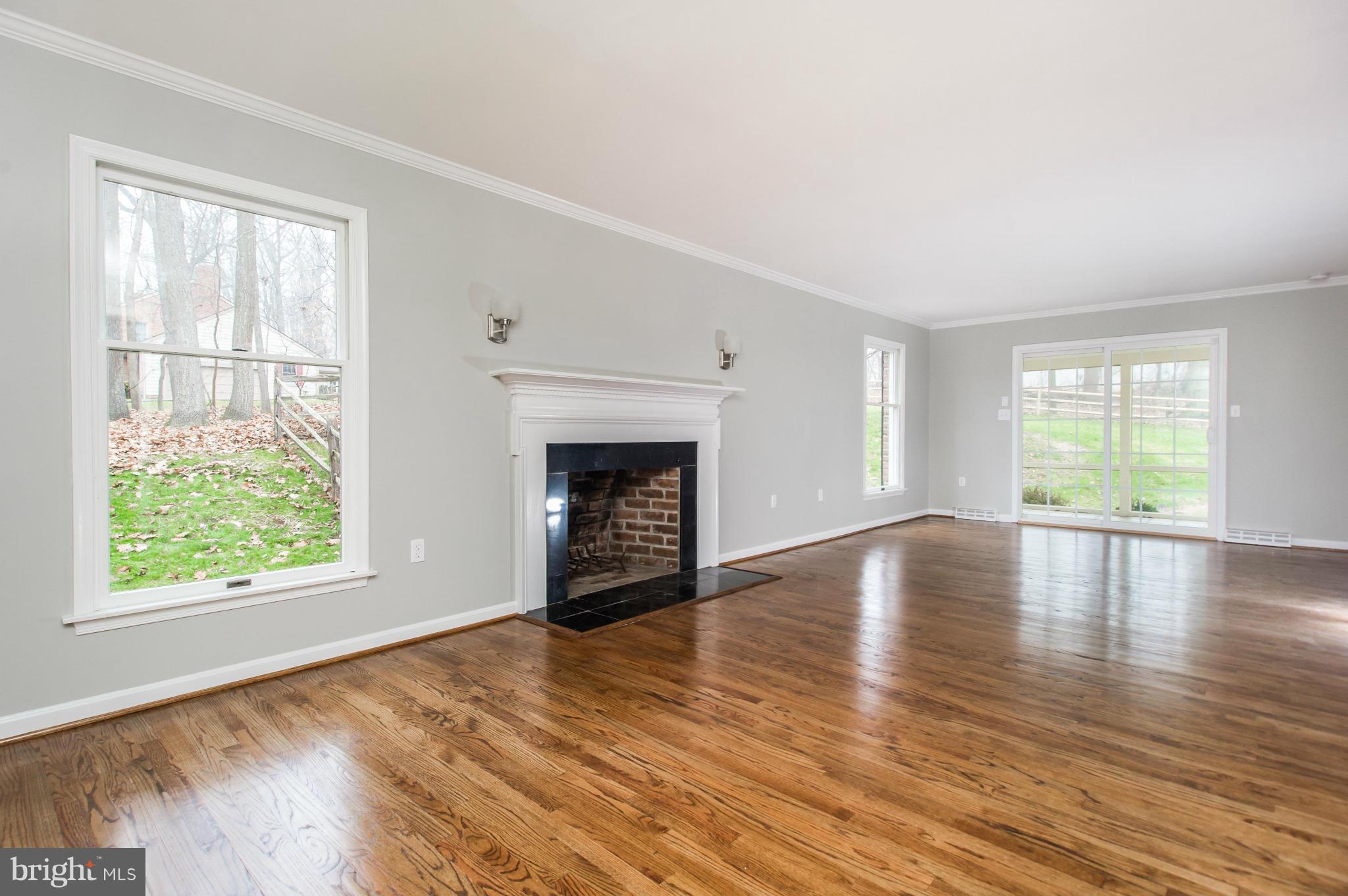 MANOR GLADE - Residential