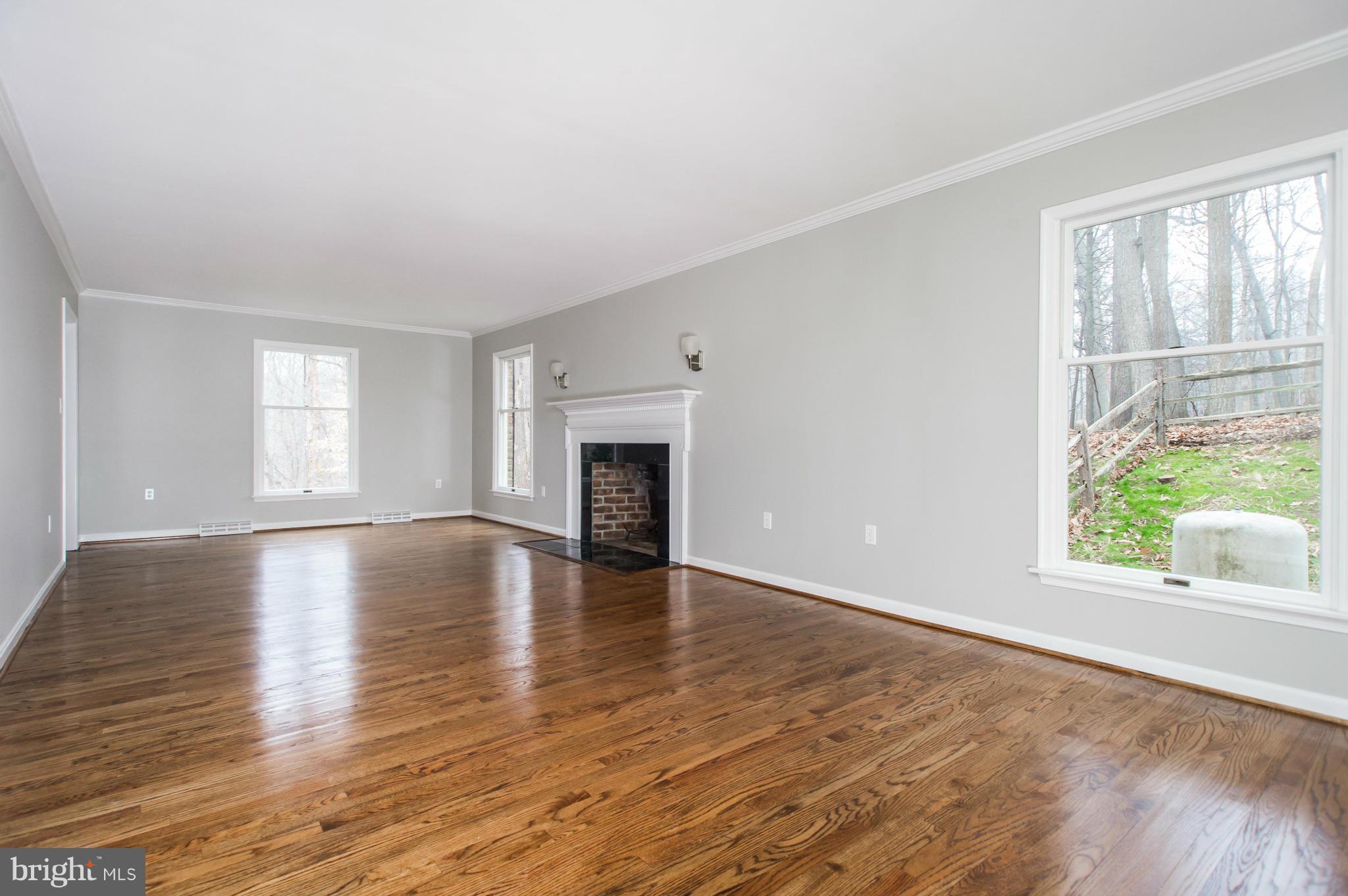 MANOR GLADE - Residential