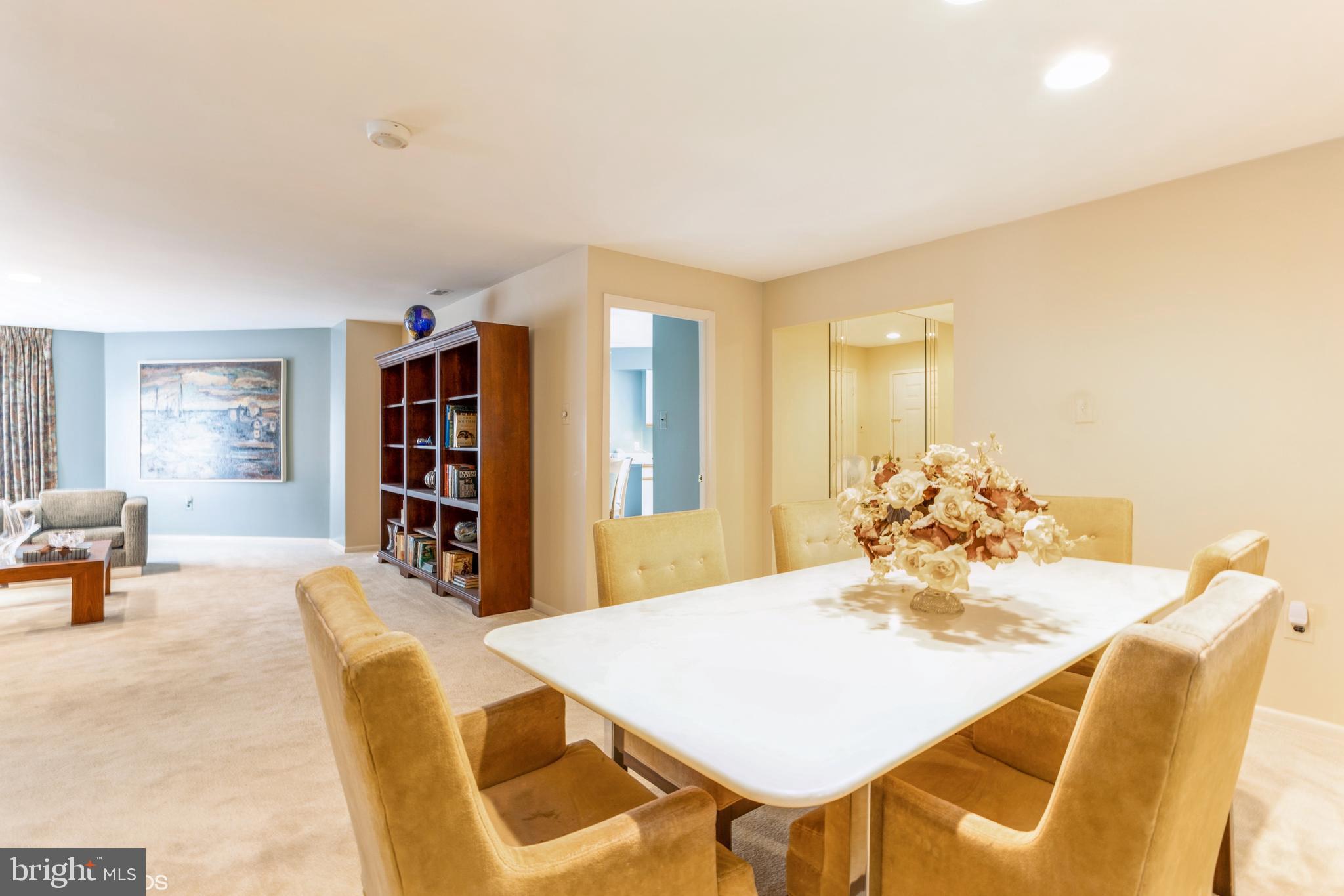 THE TOWERS - Residential