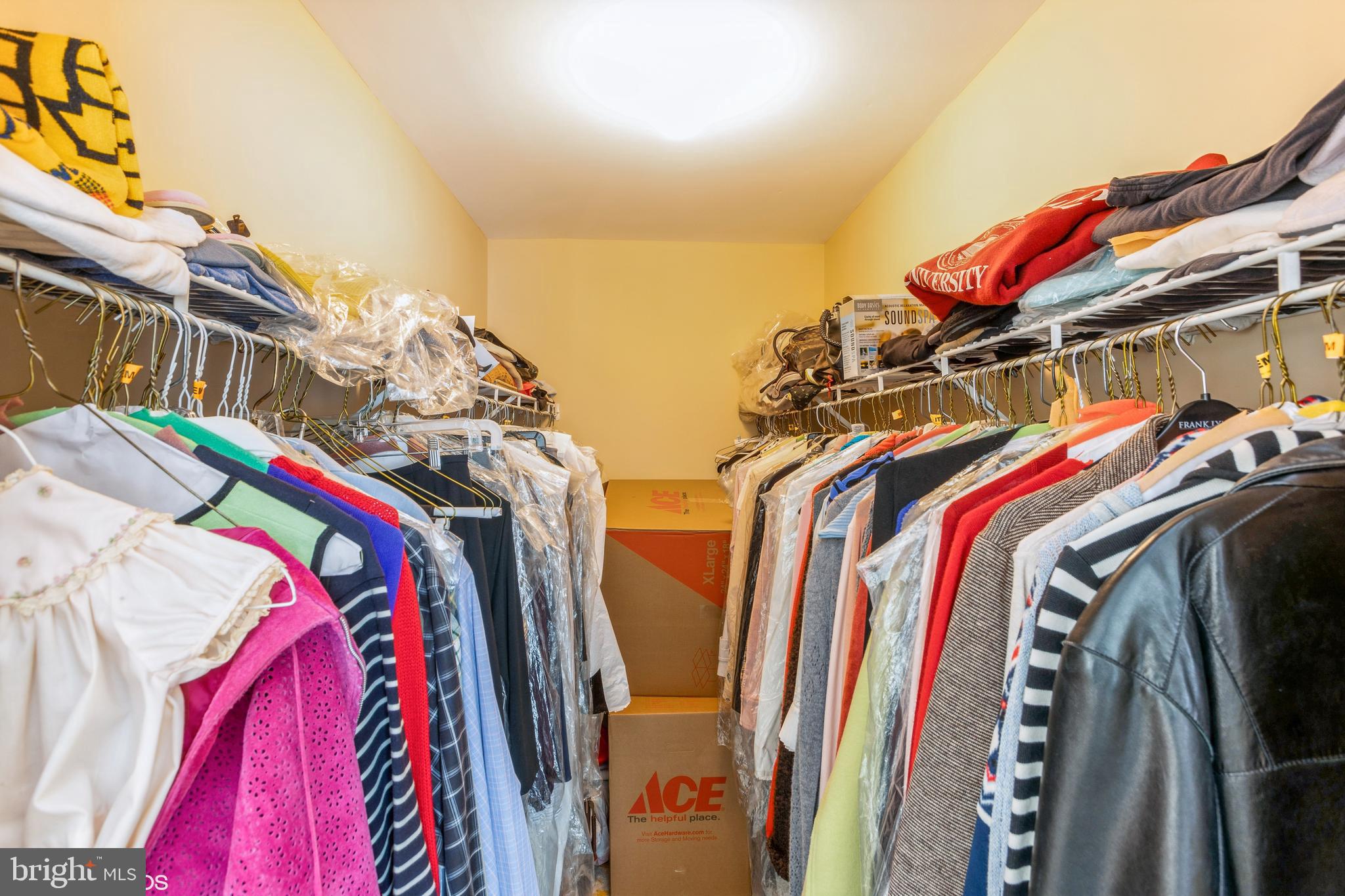 THE TOWERS - Residential