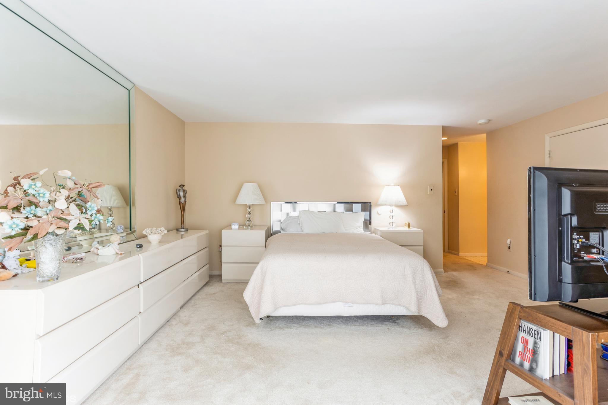 THE TOWERS - Residential