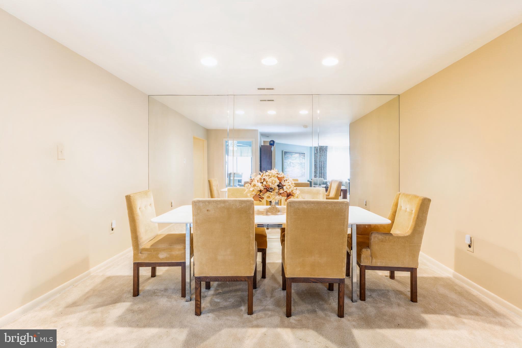 THE TOWERS - Residential