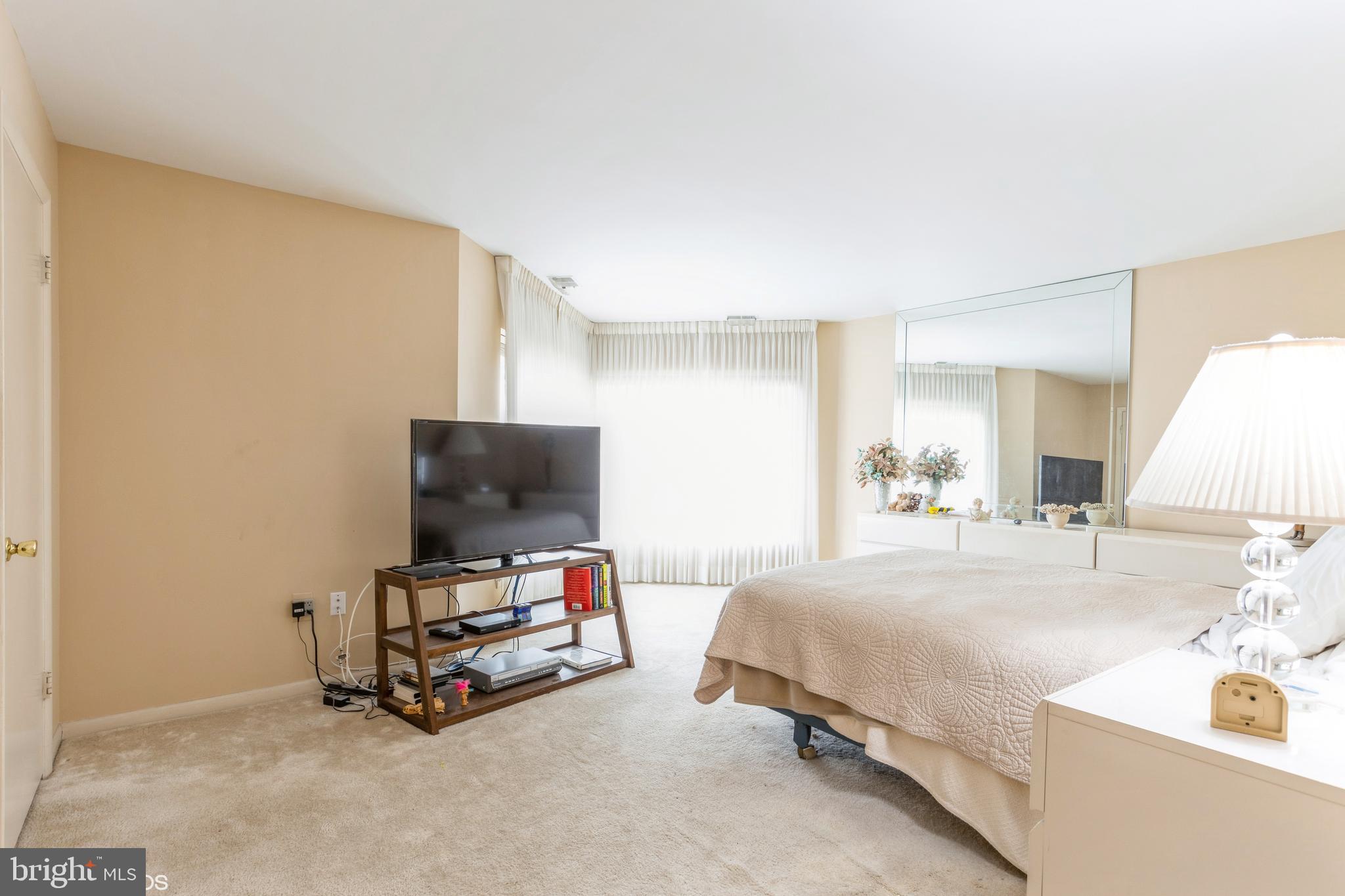 THE TOWERS - Residential