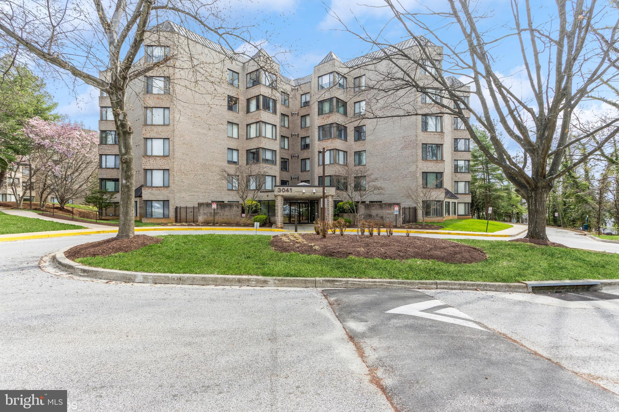 THE TOWERS - Residential