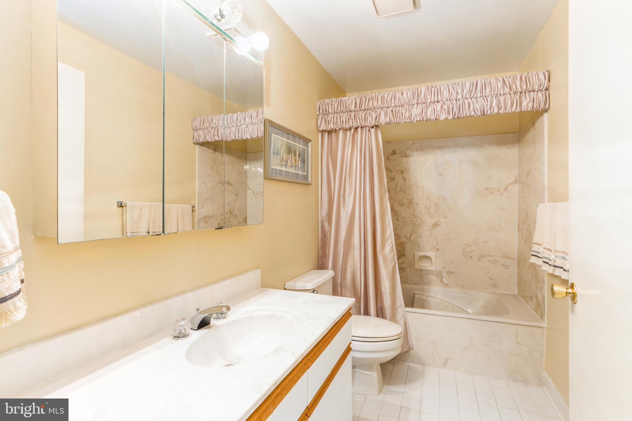 THE TOWERS - Residential