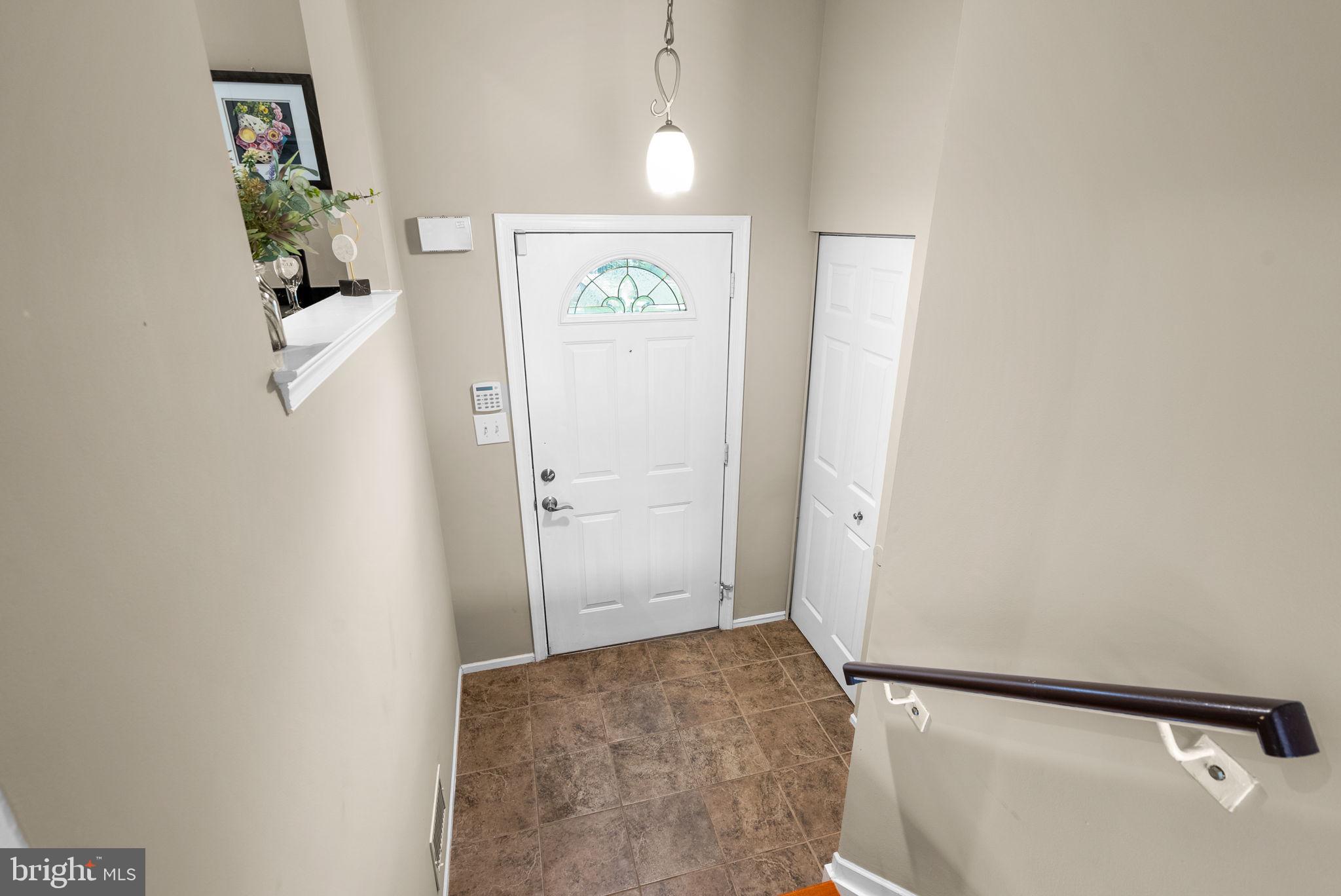 125 LAZY HOLLOW DRIVE