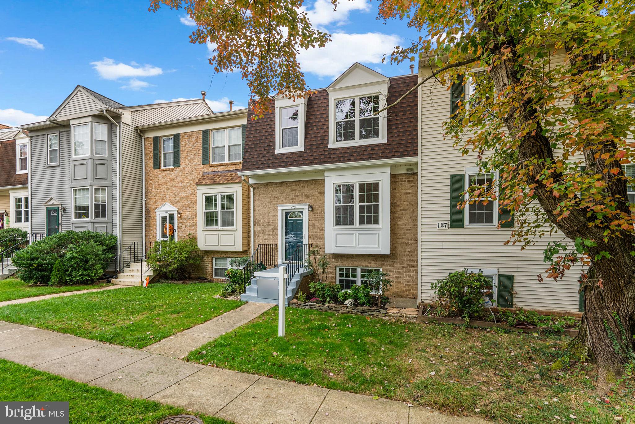 125 LAZY HOLLOW DRIVE