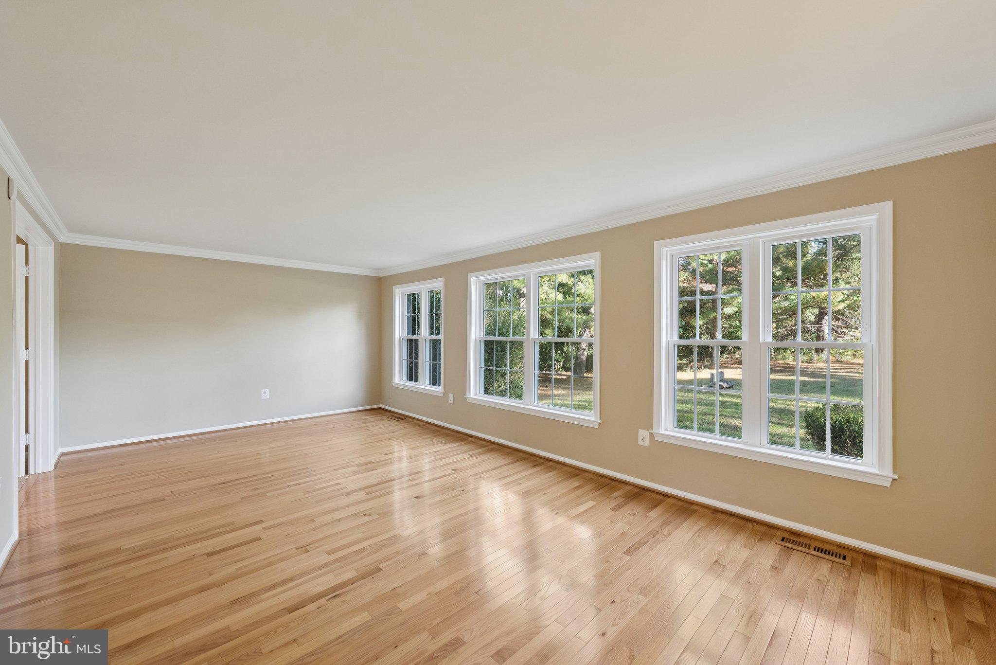 COLCHESTER HUNT - Residential