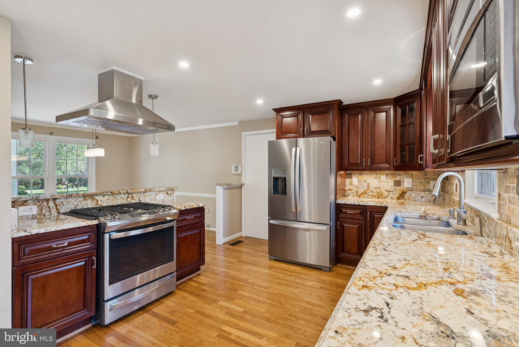 COLCHESTER HUNT - Residential