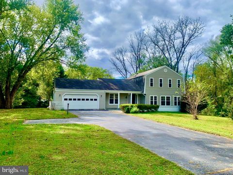 6102 KINGS COLOR DRIVE FAIRFAX VA 22030