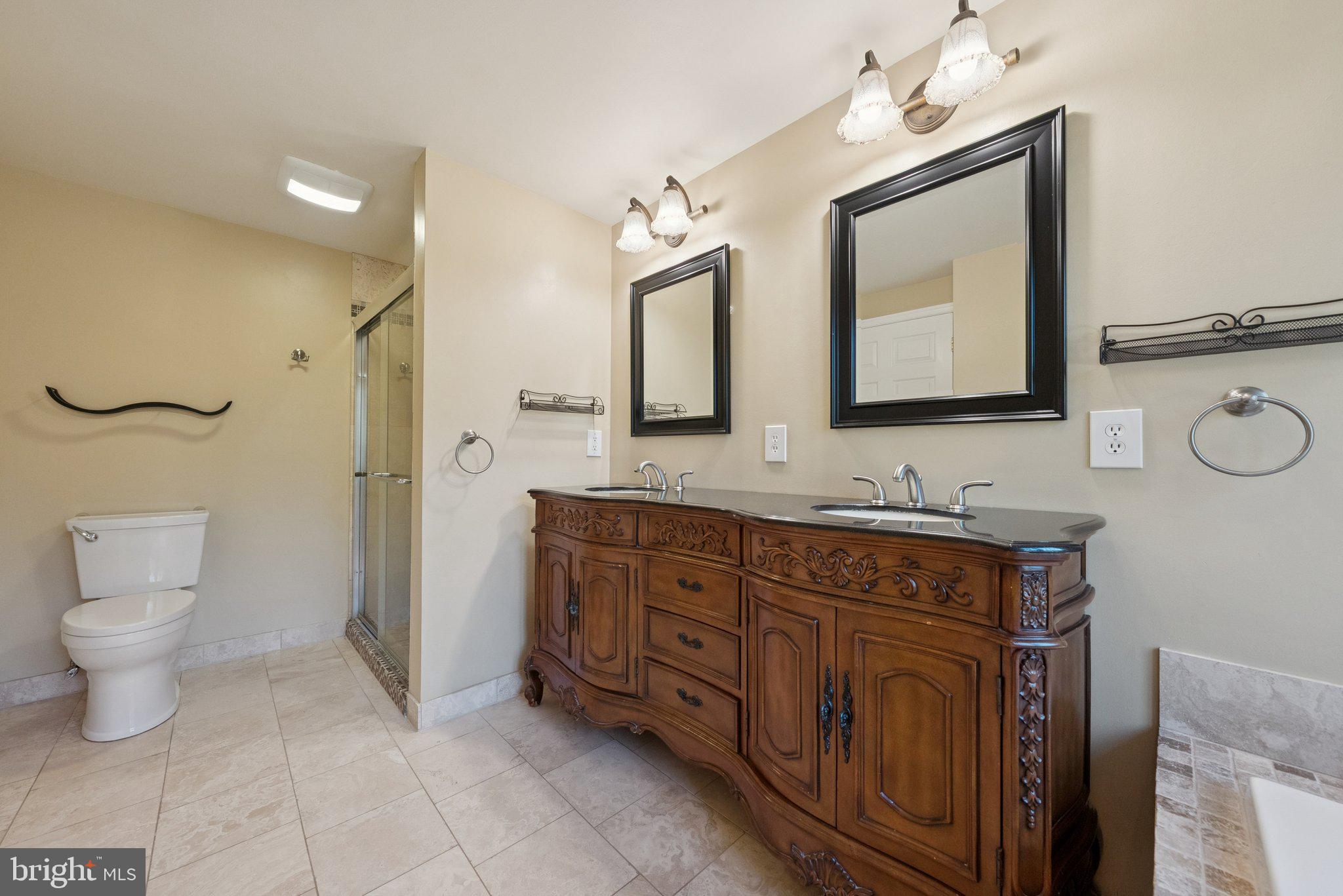 COLCHESTER HUNT - Residential