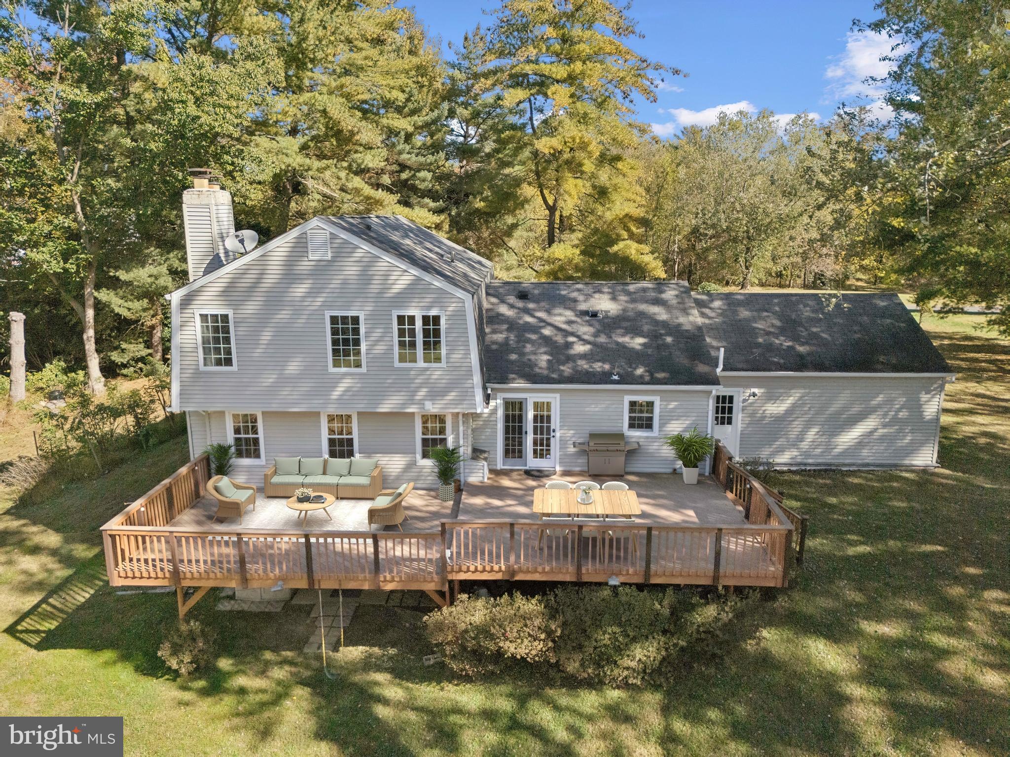 6102 KINGS COLOR DRIVE