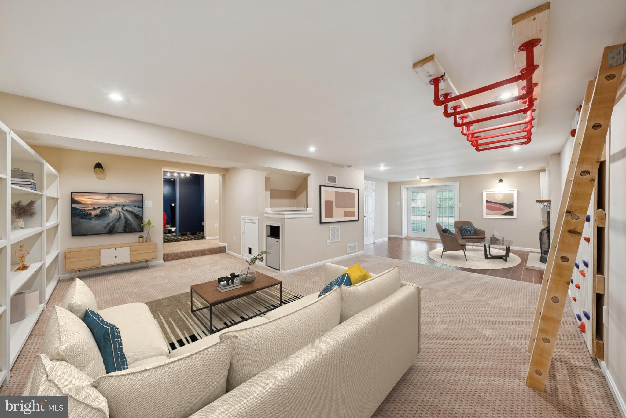 COLCHESTER HUNT - Residential