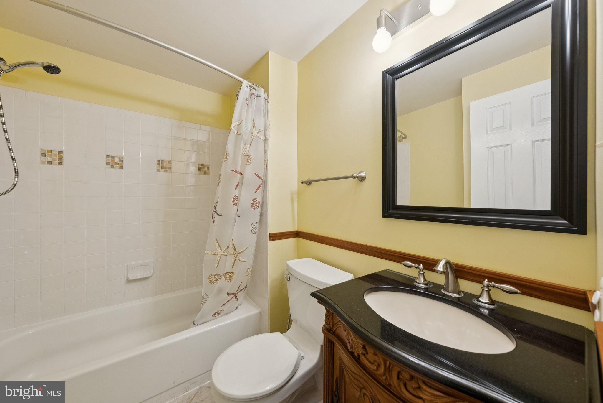 COLCHESTER HUNT - Residential