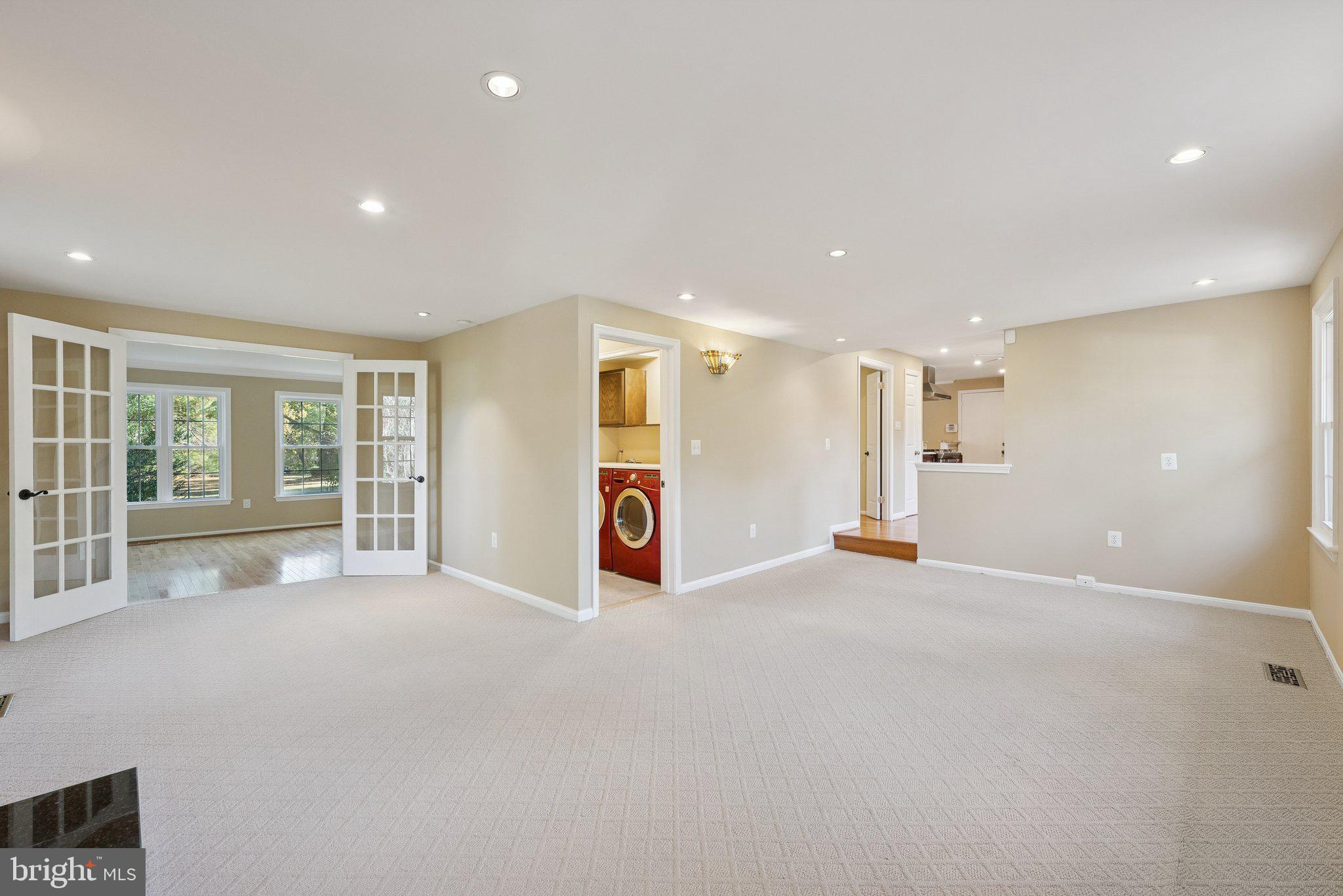 COLCHESTER HUNT - Residential