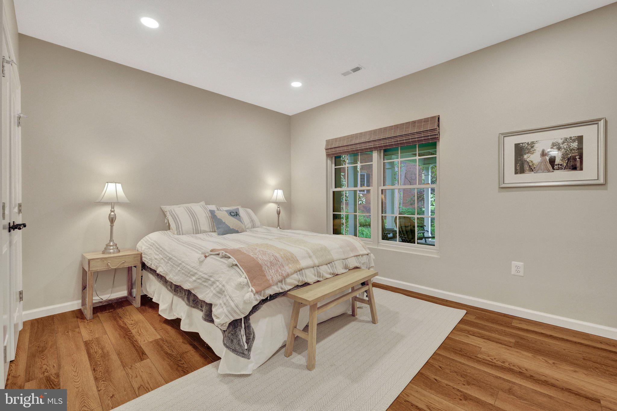FOX VALE - Residential