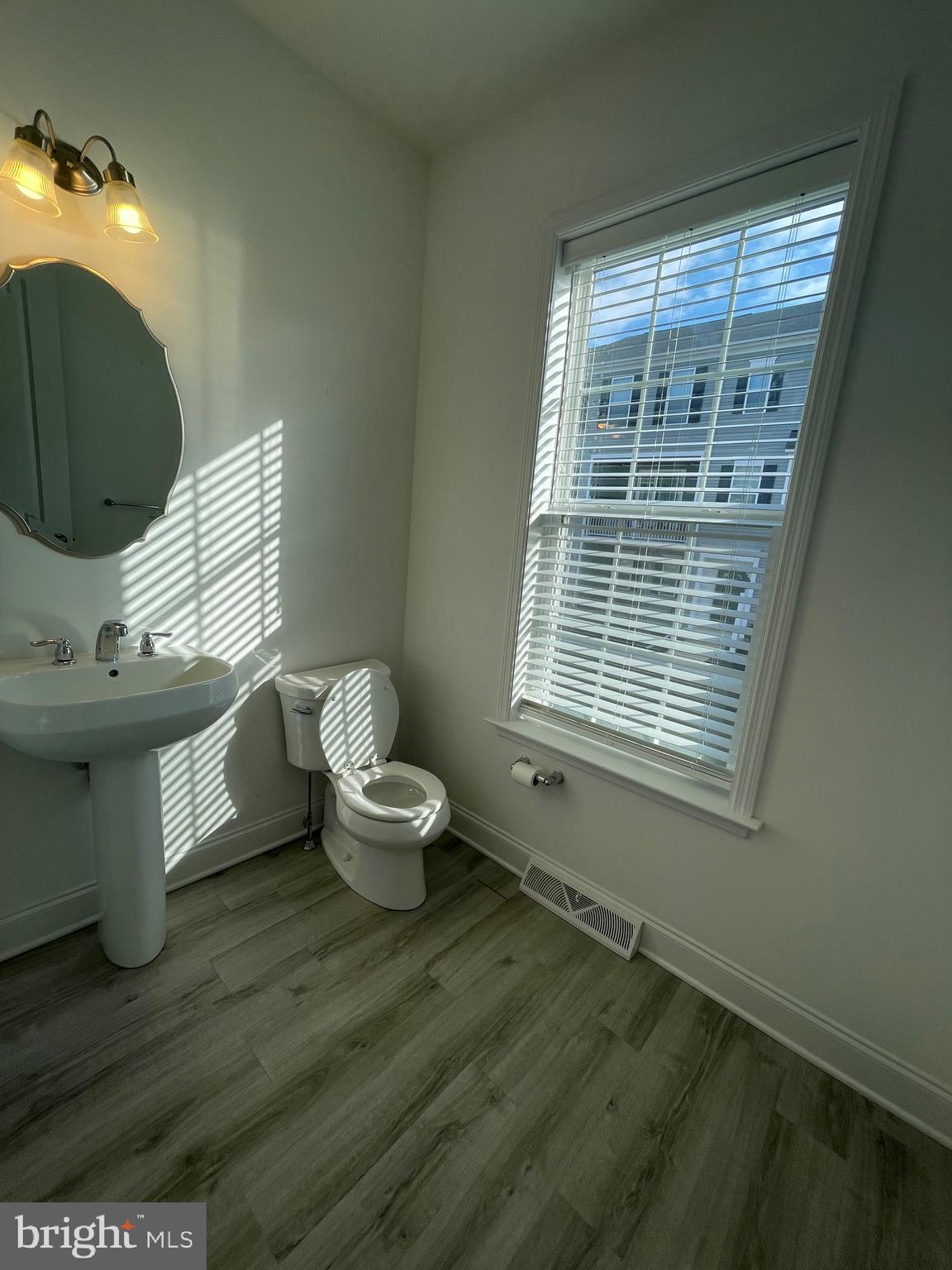 ARCONA - Residential Lease