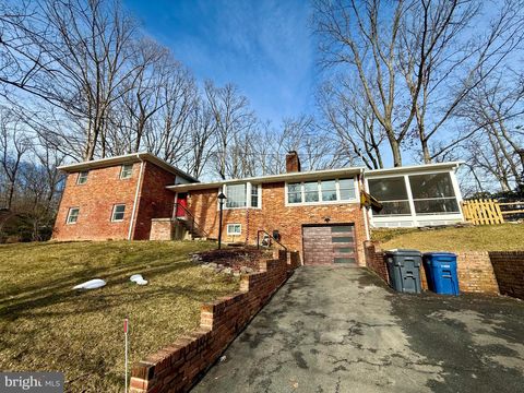 6334 CAVALIER CORRIDOR FALLS CHURCH VA 22044