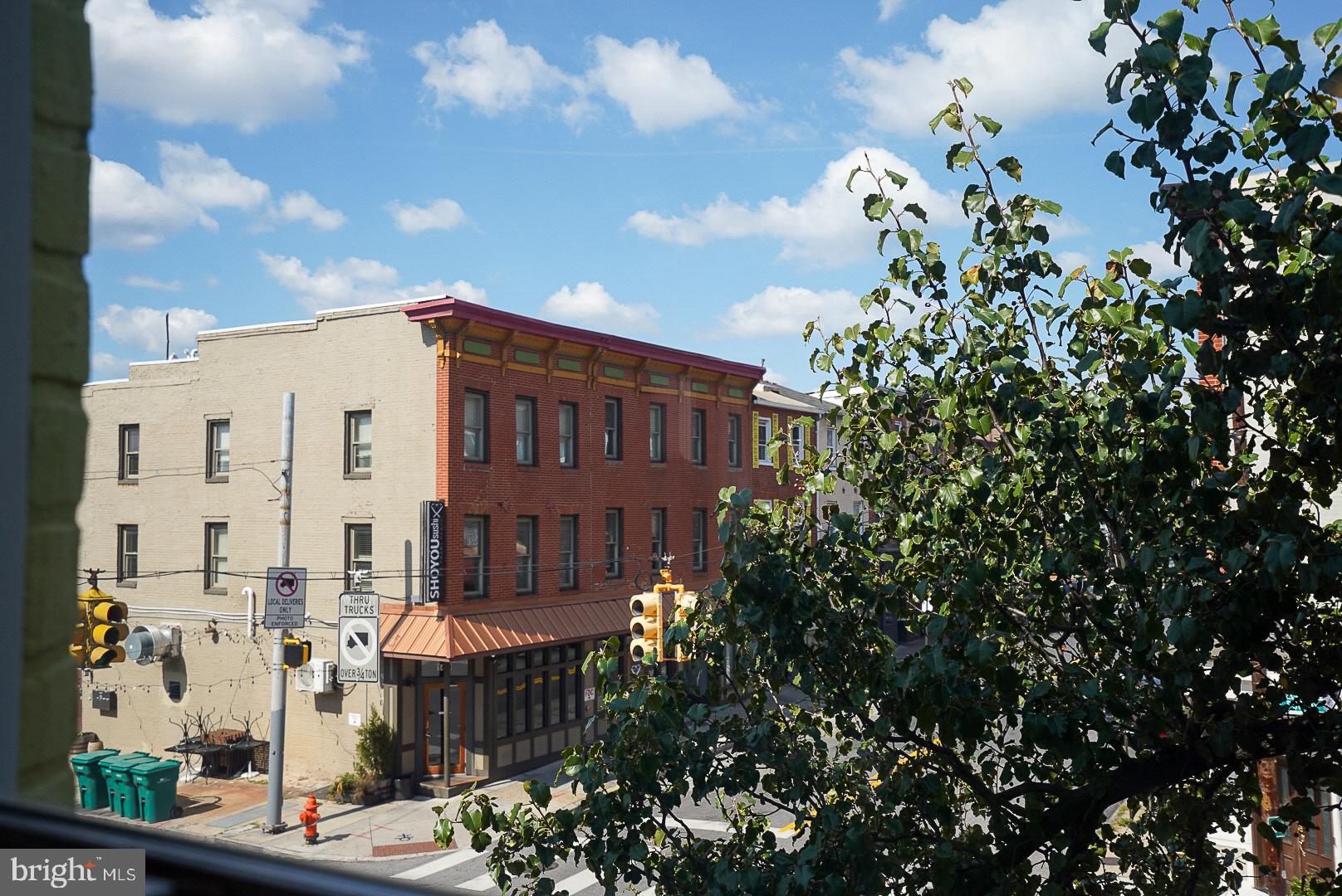 RIVERSIDE - Residential Lease