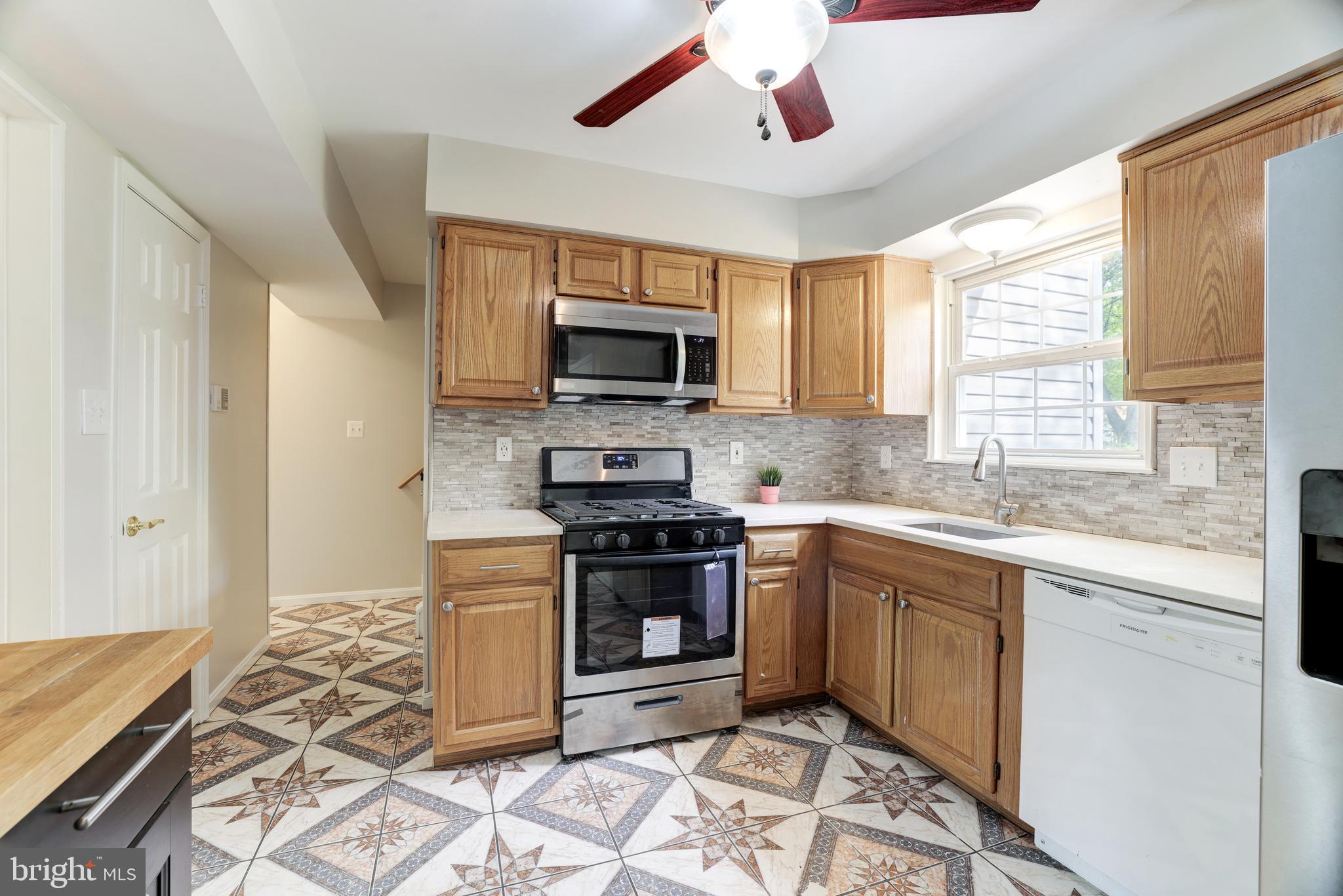 RIDGEDALE - Residential Lease