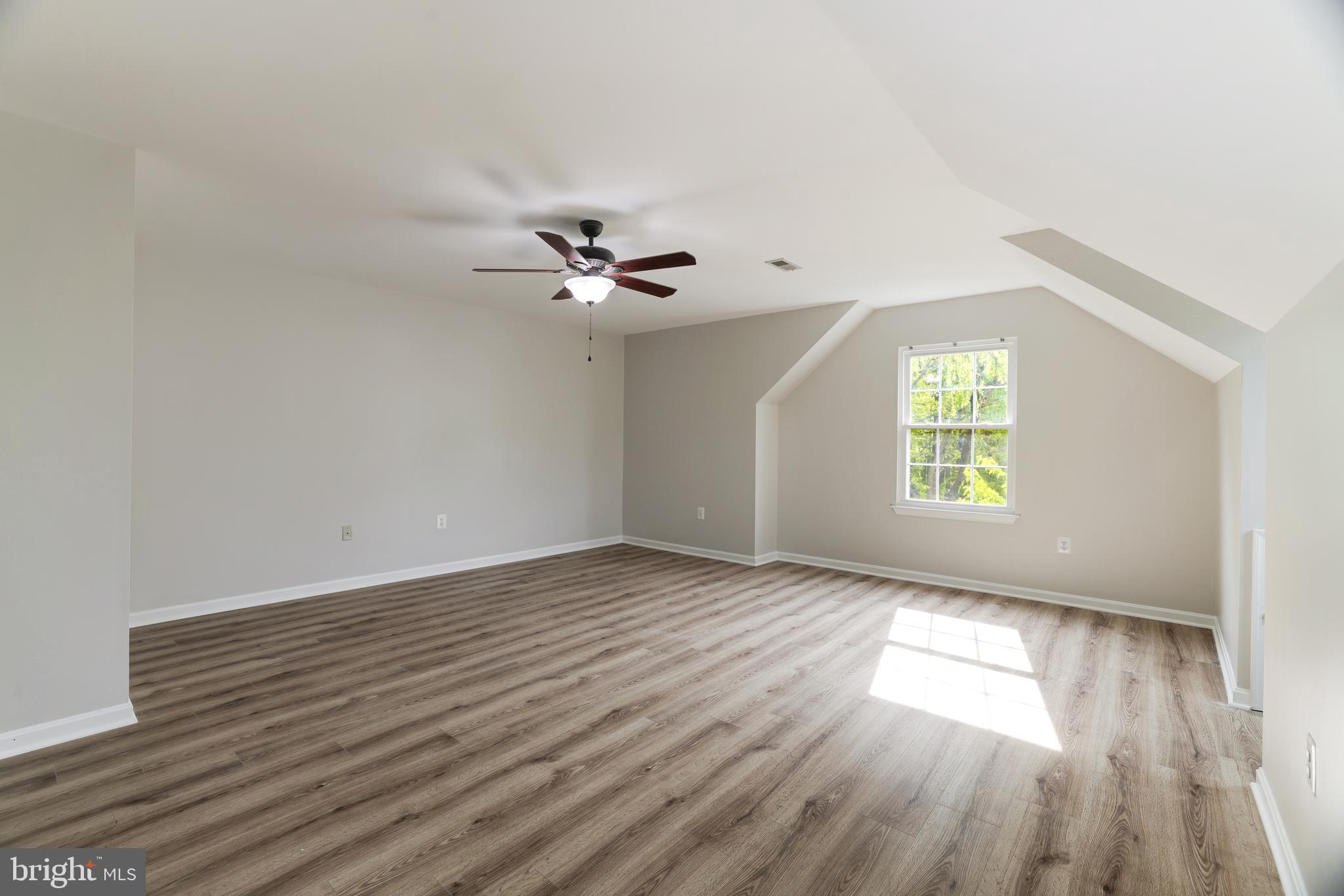 RIDGEDALE - Residential Lease