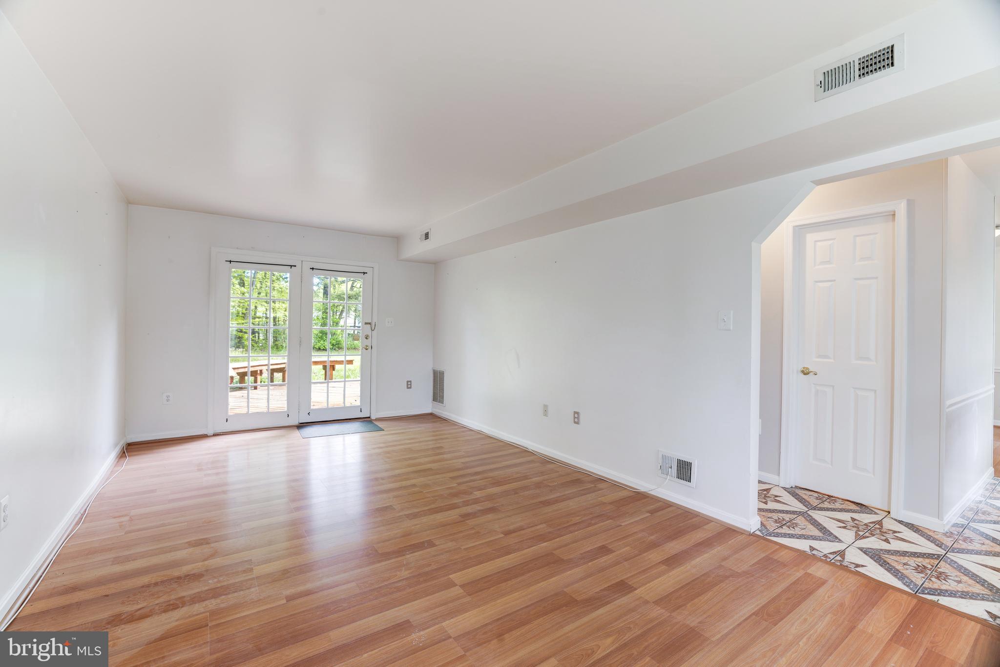 RIDGEDALE - Residential Lease