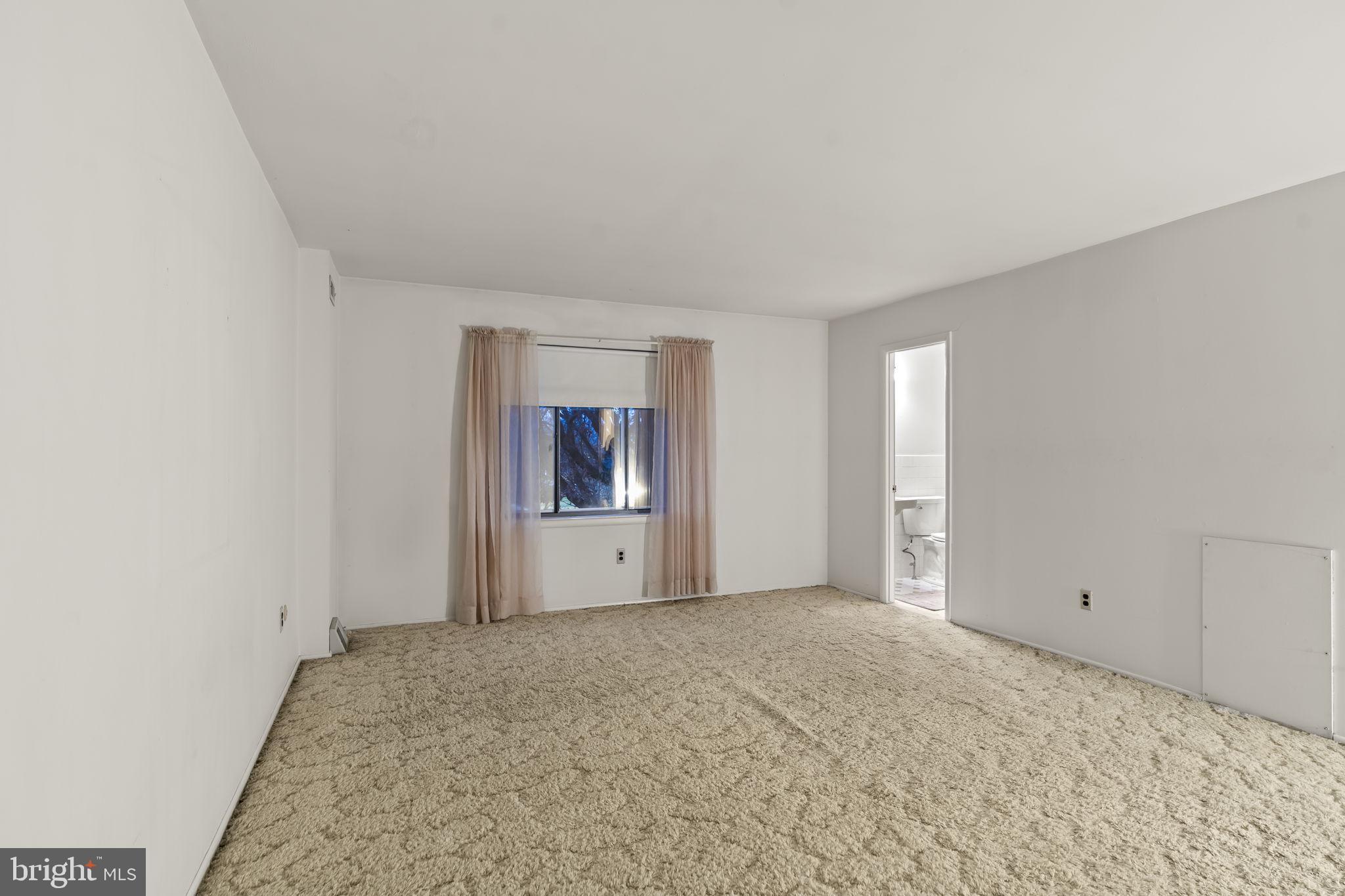 SOMERTON - Residential