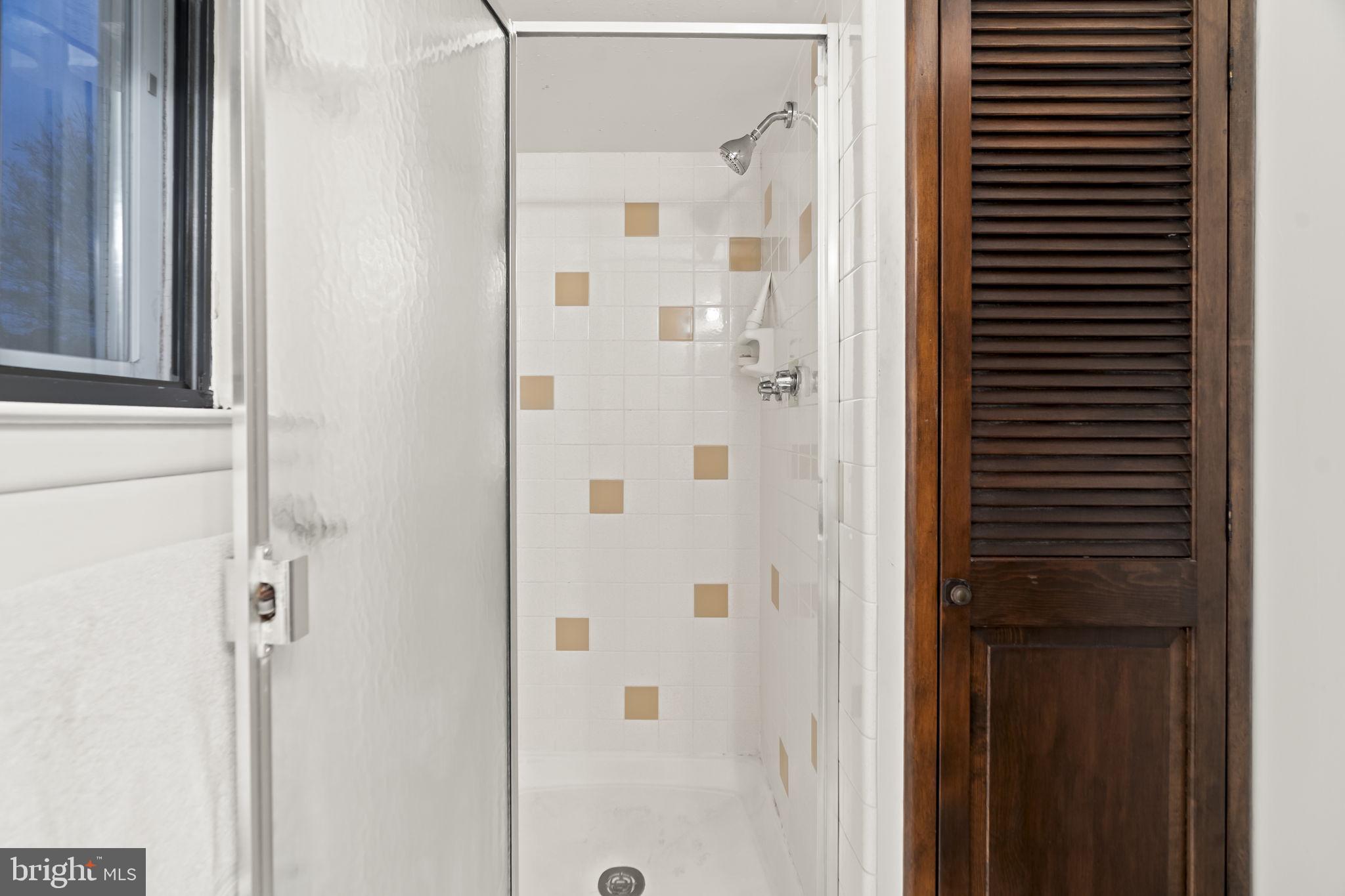 SOMERTON - Residential