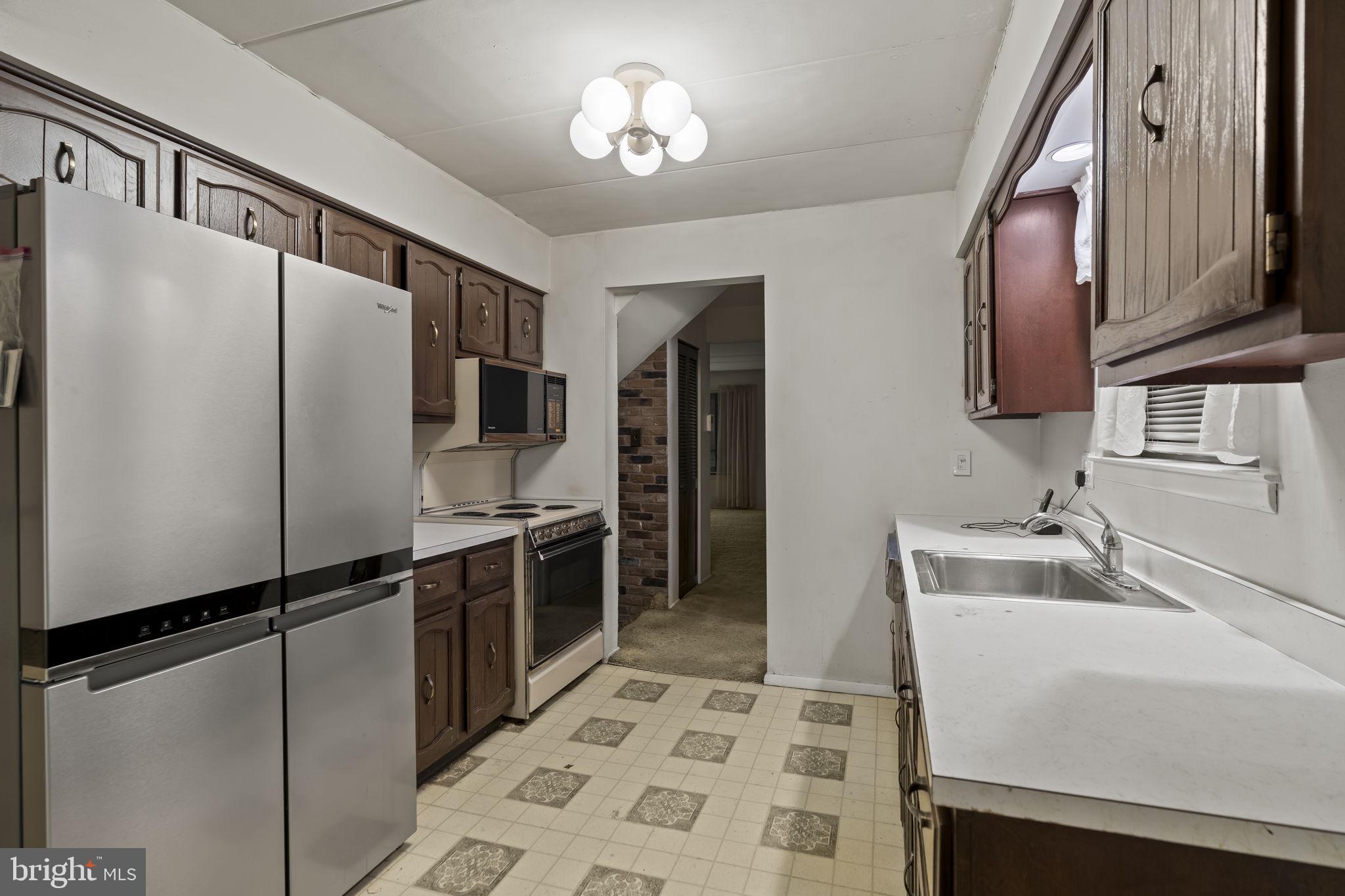 SOMERTON - Residential