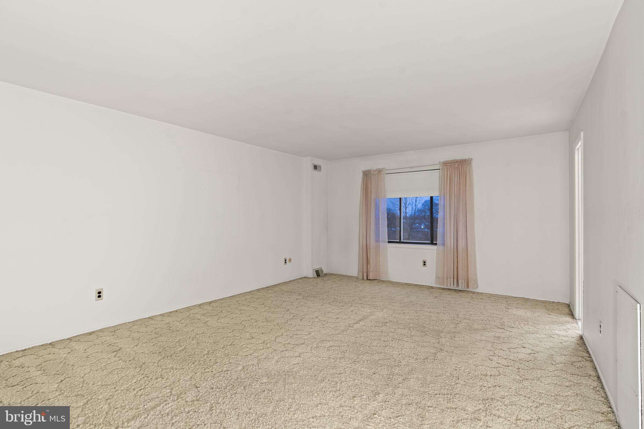 SOMERTON - Residential