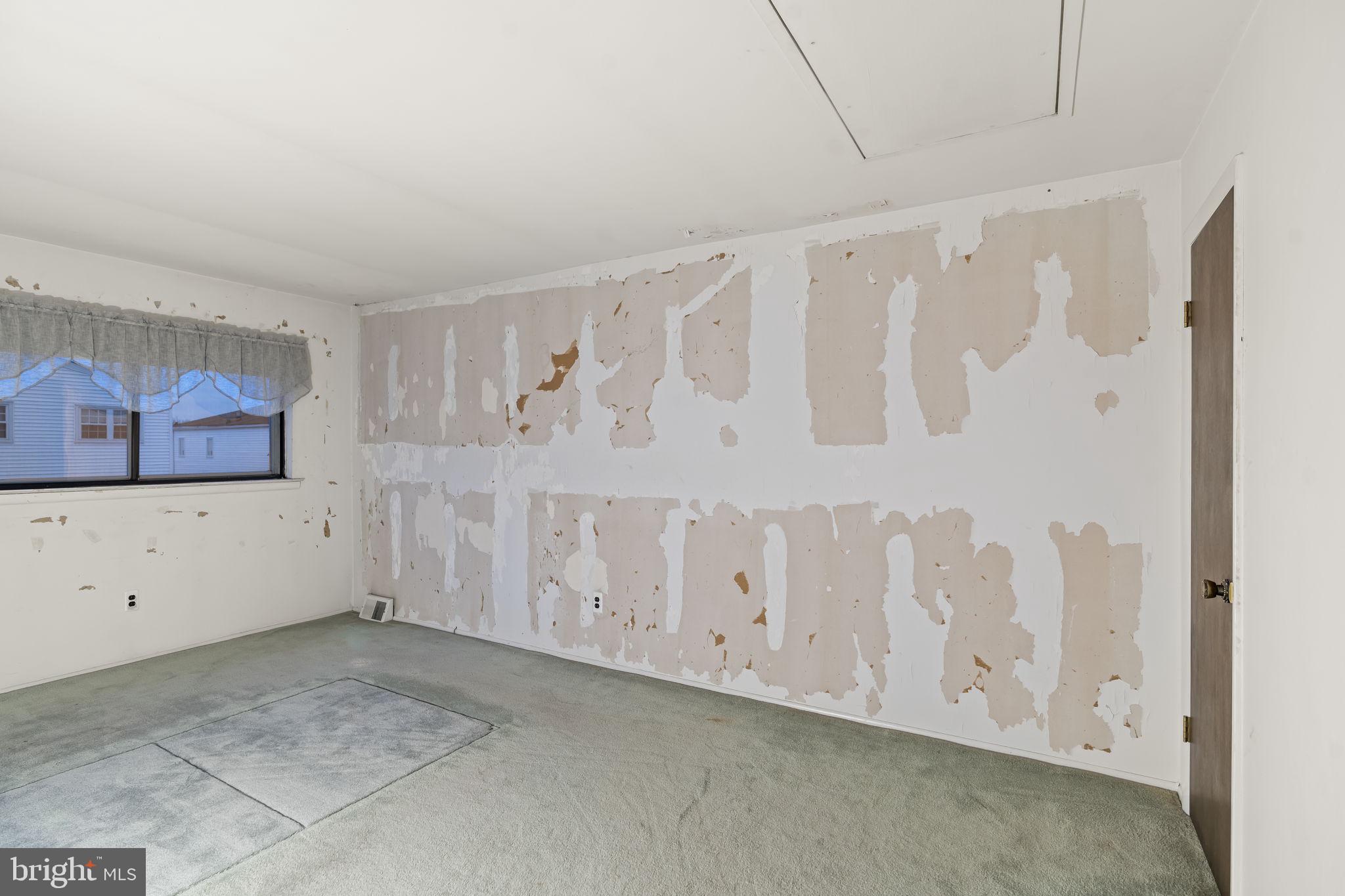 SOMERTON - Residential