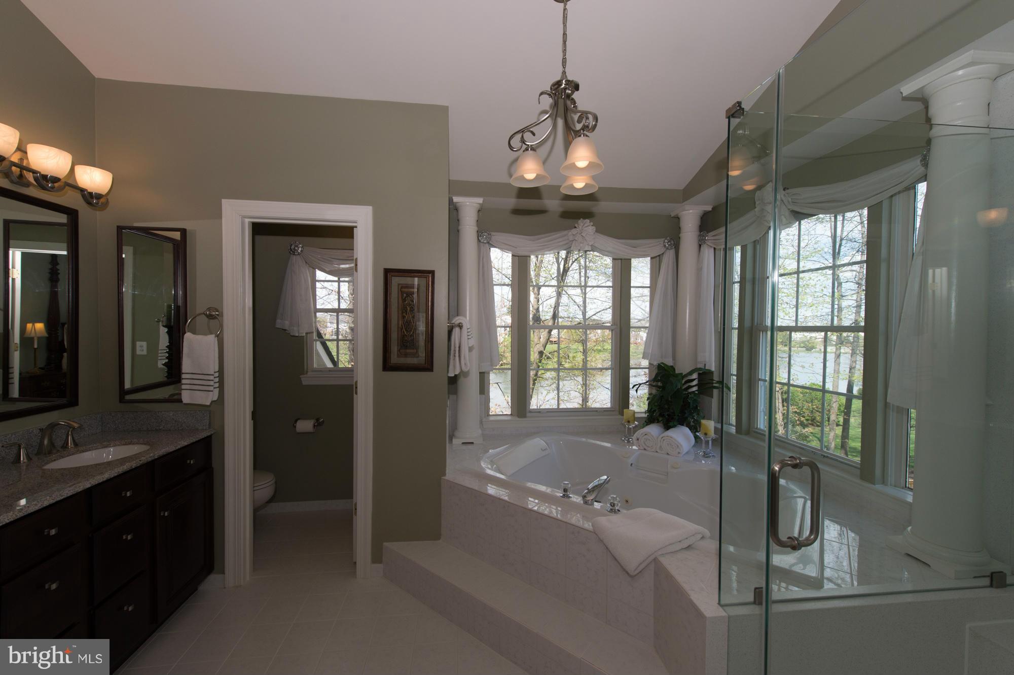 ASHBURN VILLAGE - Residential
