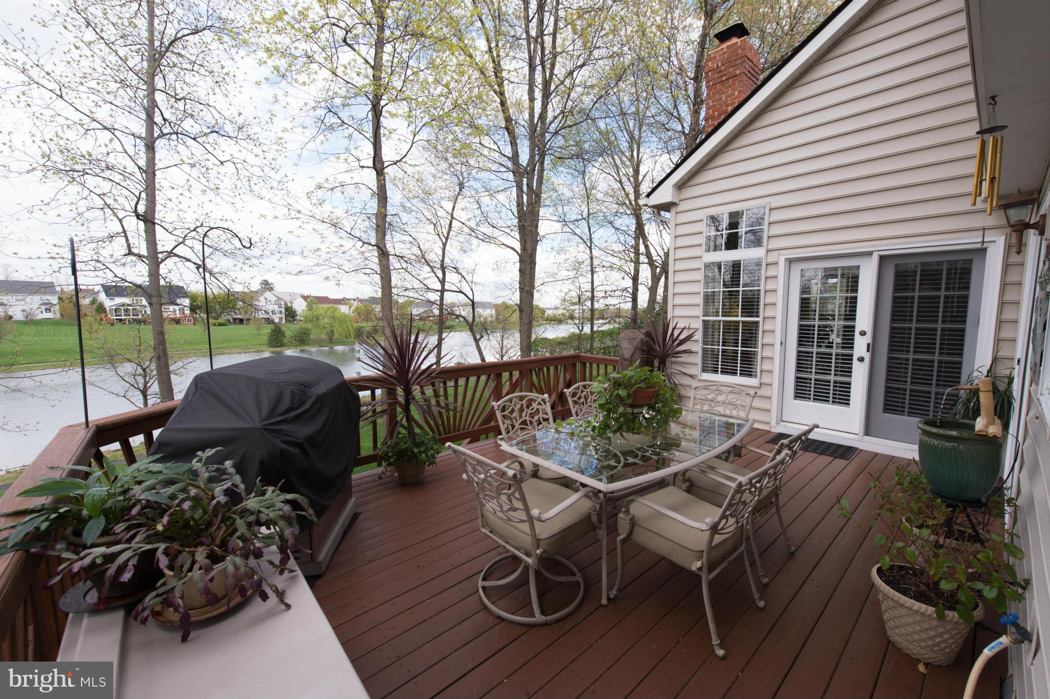 ASHBURN VILLAGE - Residential