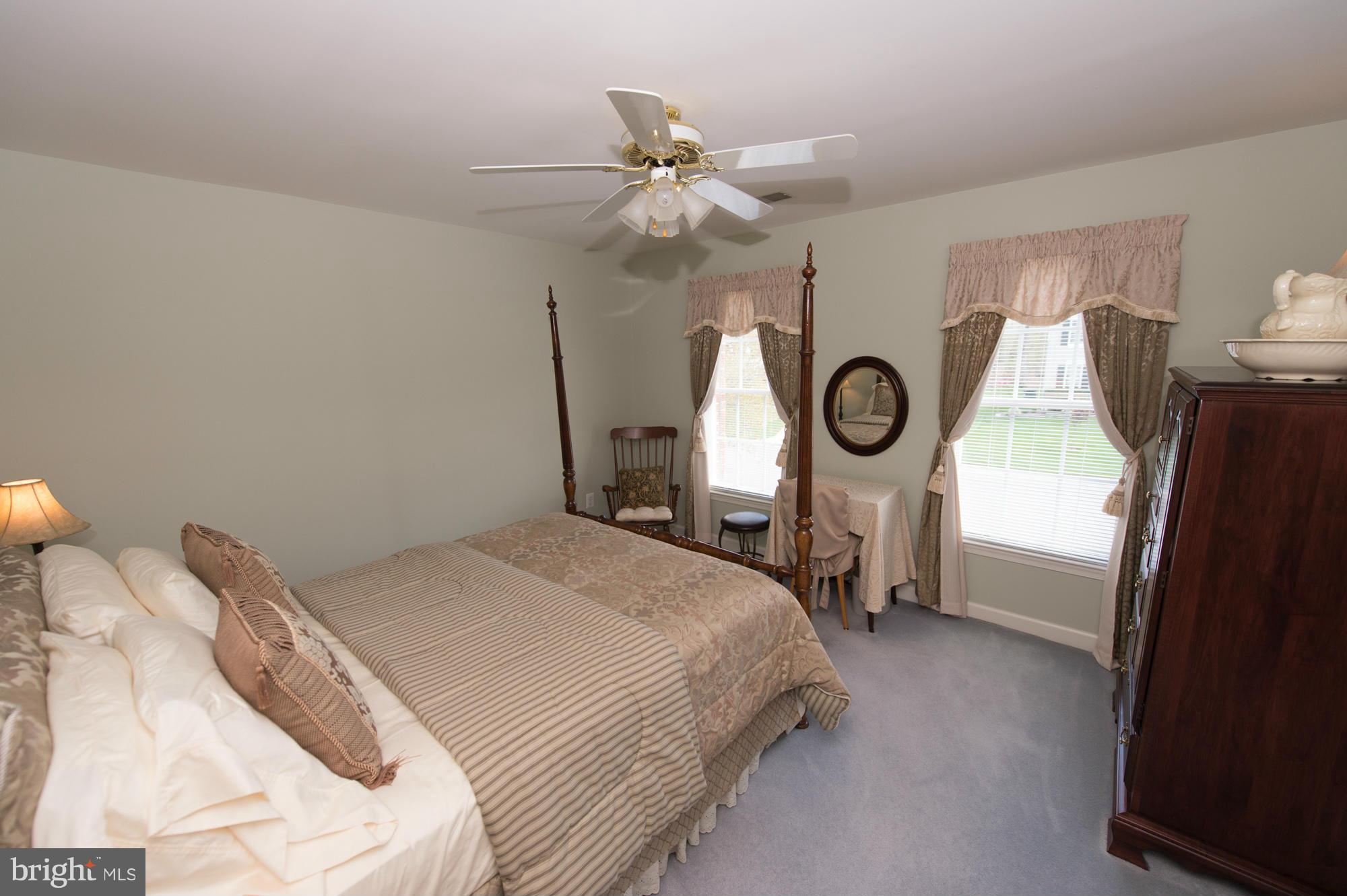 ASHBURN VILLAGE - Residential
