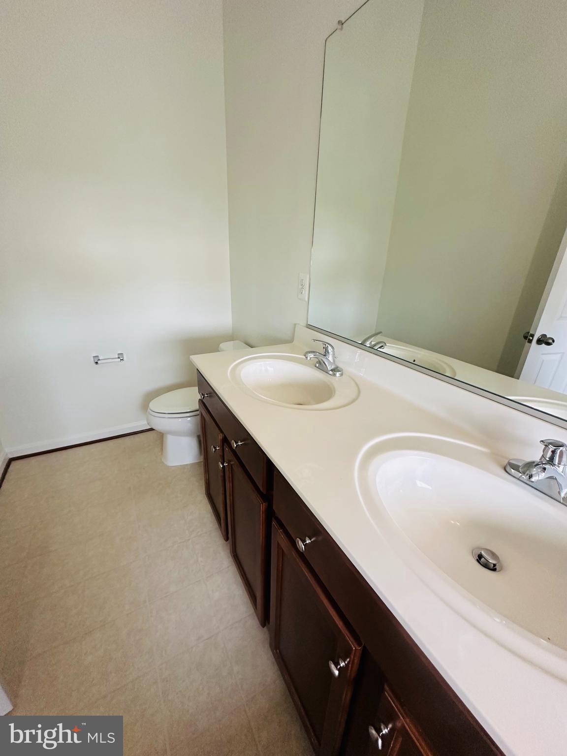 BRINKLEY MANOR - Residential Lease