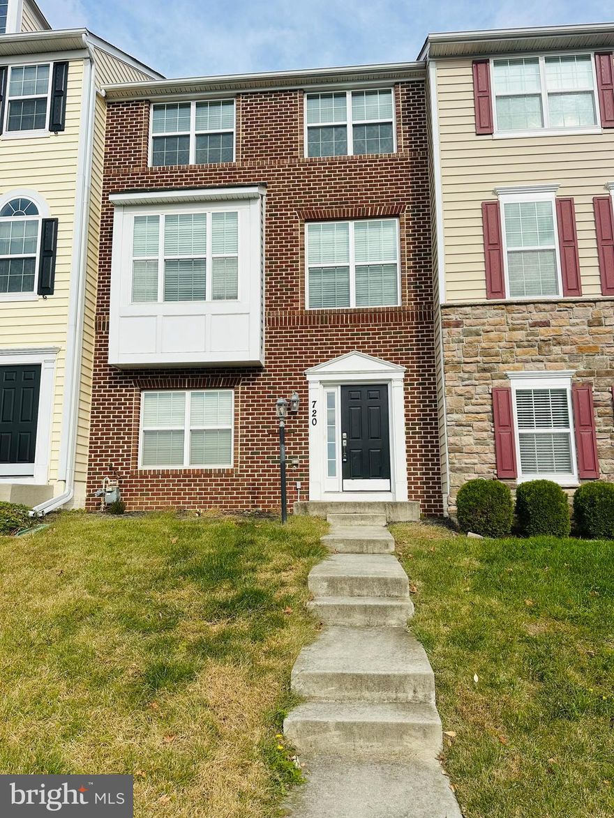 This lovely 3 level town home is ready for immediate occupancy and is within walking distance to Downtown New Market.    4 spacious bedrooms, 1 bedroom and 1 full bath on the first level,  and 3 bedrooms and 2 full baths on the 3rd level, washer and dryer on the upper bedroom level, 2 car attached garage with more parking in driveway,  tot lot and open space right behind the property.   This one is a must see.
Set your showing up today!