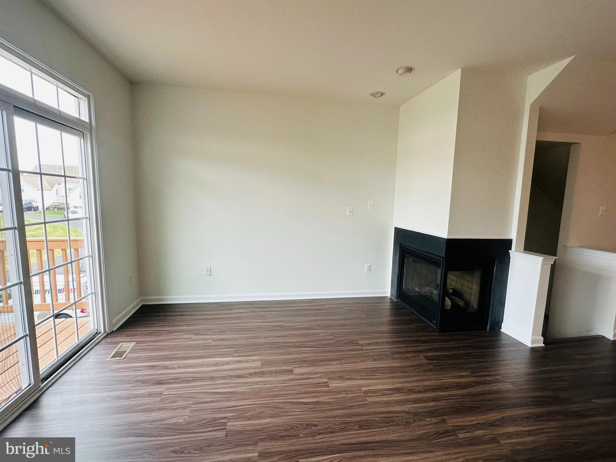 BRINKLEY MANOR - Residential Lease