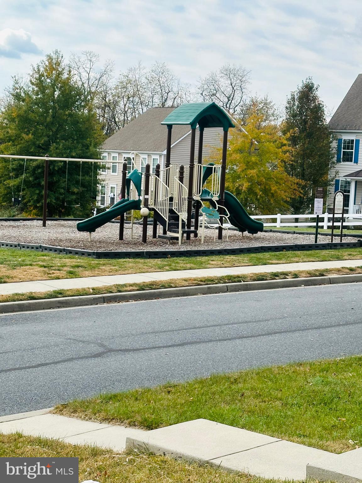 BRINKLEY MANOR - Residential Lease